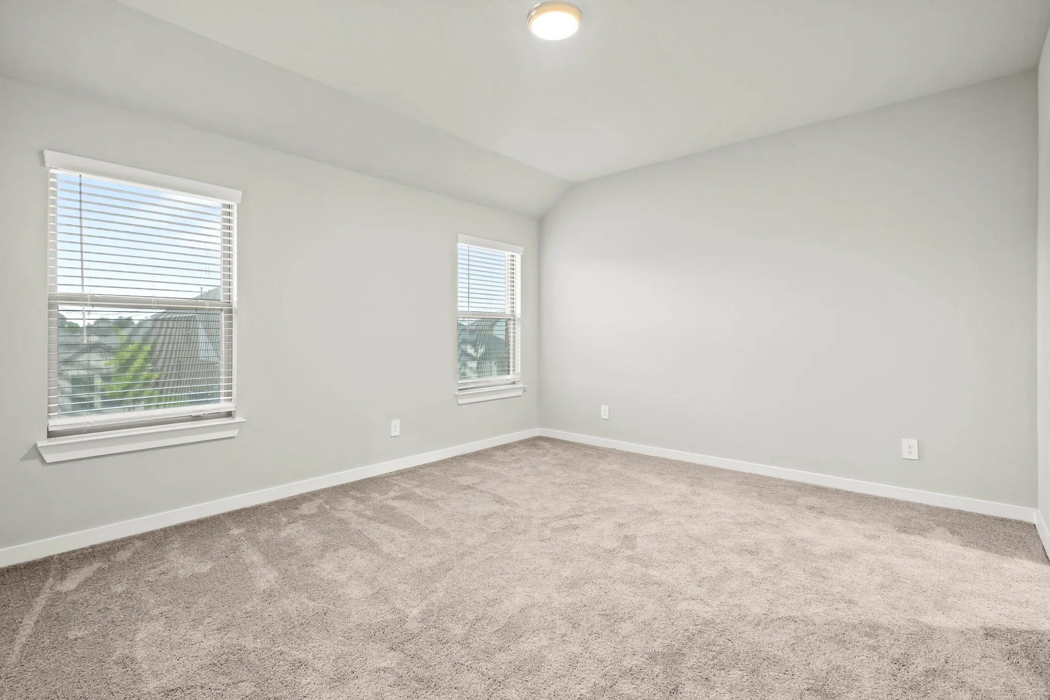 Single Family Residence For Sale in Ellis County , 652 Congressional Avenue, Red Oak, Texas 75154, 5 Bedroom, 4 Bathroom, 2 Garage spaces, 3,586 Sqft, built in 2022, mls#21331363, Real Estate Agent in Red Oak, Homes For Sale in Ellis county, Homes For Sale in Red Oak, Realtor in Red Oak Texas, Real Estate Brokerage Independent Realty Texas, Luminita Cordes Realtor