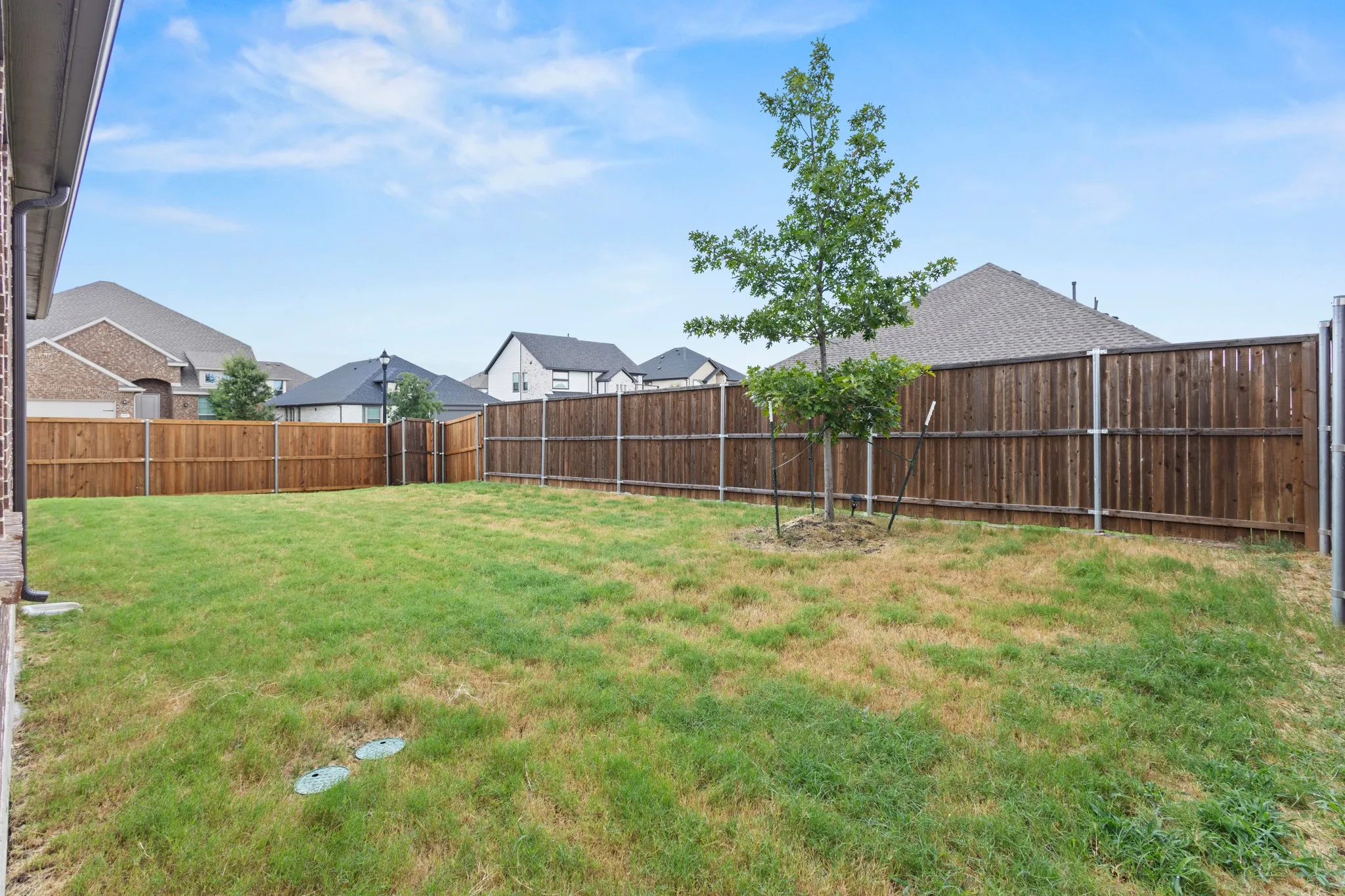 Single Family Residence For Sale in Ellis County , 652 Congressional Avenue, Red Oak, Texas 75154, 5 Bedroom, 4 Bathroom, 2 Garage spaces, 3,586 Sqft, built in 2022, mls#21331363, Real Estate Agent in Red Oak, Homes For Sale in Ellis county, Homes For Sale in Red Oak, Realtor in Red Oak Texas, Real Estate Brokerage Independent Realty Texas, Luminita Cordes Realtor