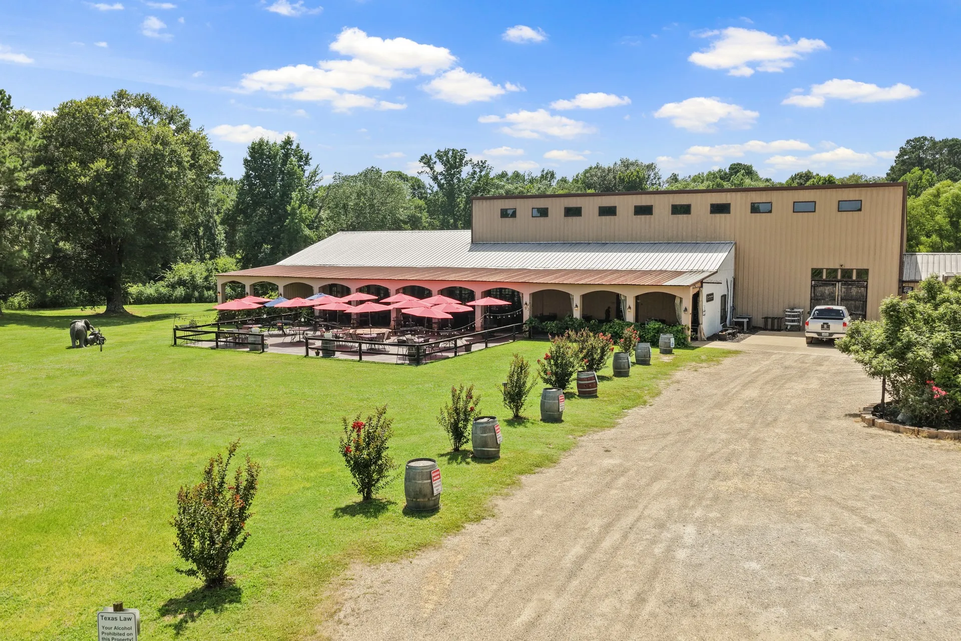 Business For Sale in Camp County , 658 County Road 1334, Pittsburg, Texas 75686, 0, 0, Garage spaces, 3,696 Sqft, built in 1800, mls#21329989, Real Estate Agent in Pittsburg, Homes For Sale in Camp county, Homes For Sale in Pittsburg, Realtor in Pittsburg Texas, Real Estate Brokerage Independent Realty Texas, Luminita Cordes Realtor