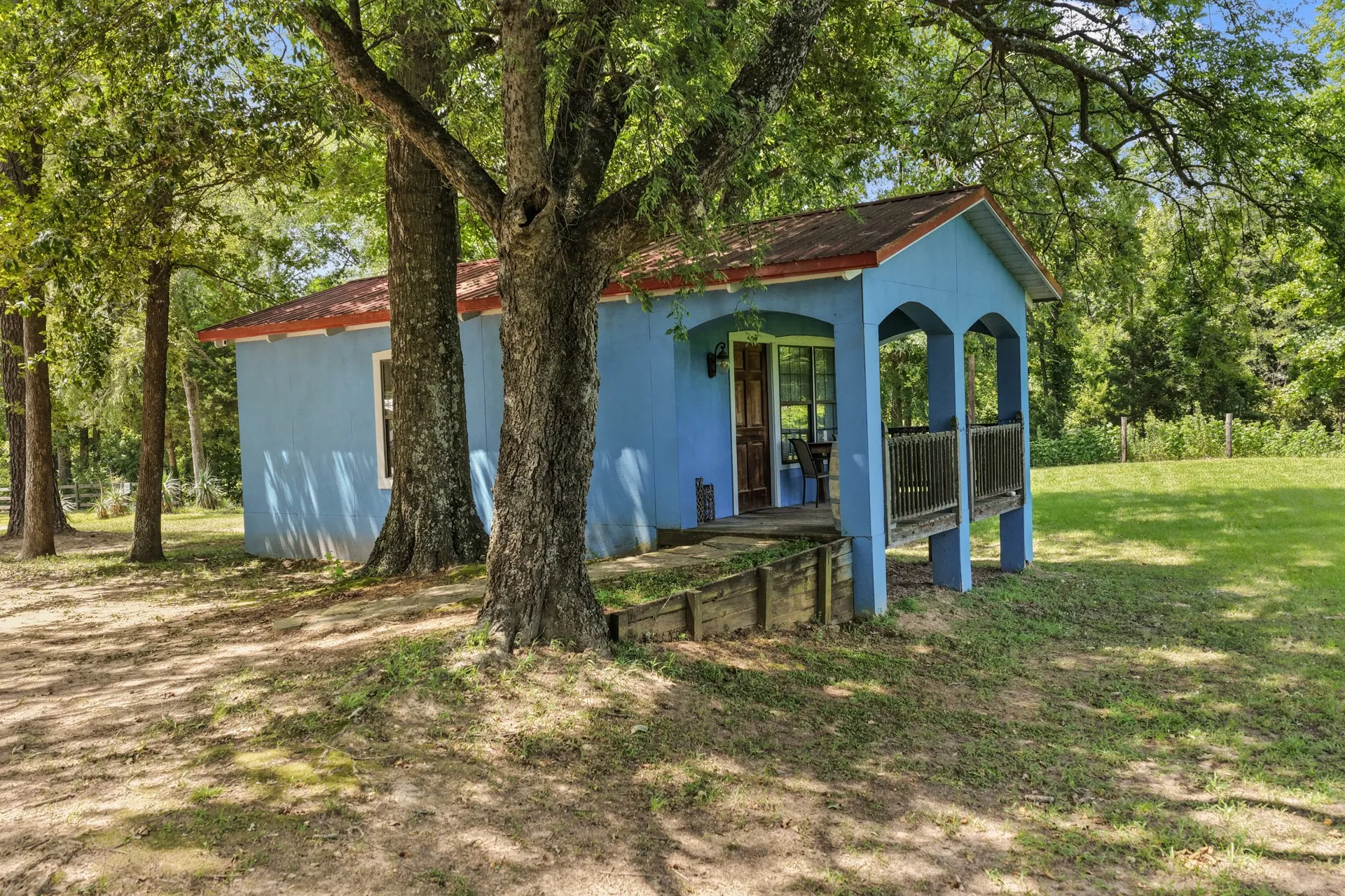 Business For Sale in Camp County , 658 County Road 1334, Pittsburg, Texas 75686, 0, 0, Garage spaces, 3,696 Sqft, built in 1800, mls#21329989, Real Estate Agent in Pittsburg, Homes For Sale in Camp county, Homes For Sale in Pittsburg, Realtor in Pittsburg Texas, Real Estate Brokerage Independent Realty Texas, Luminita Cordes Realtor