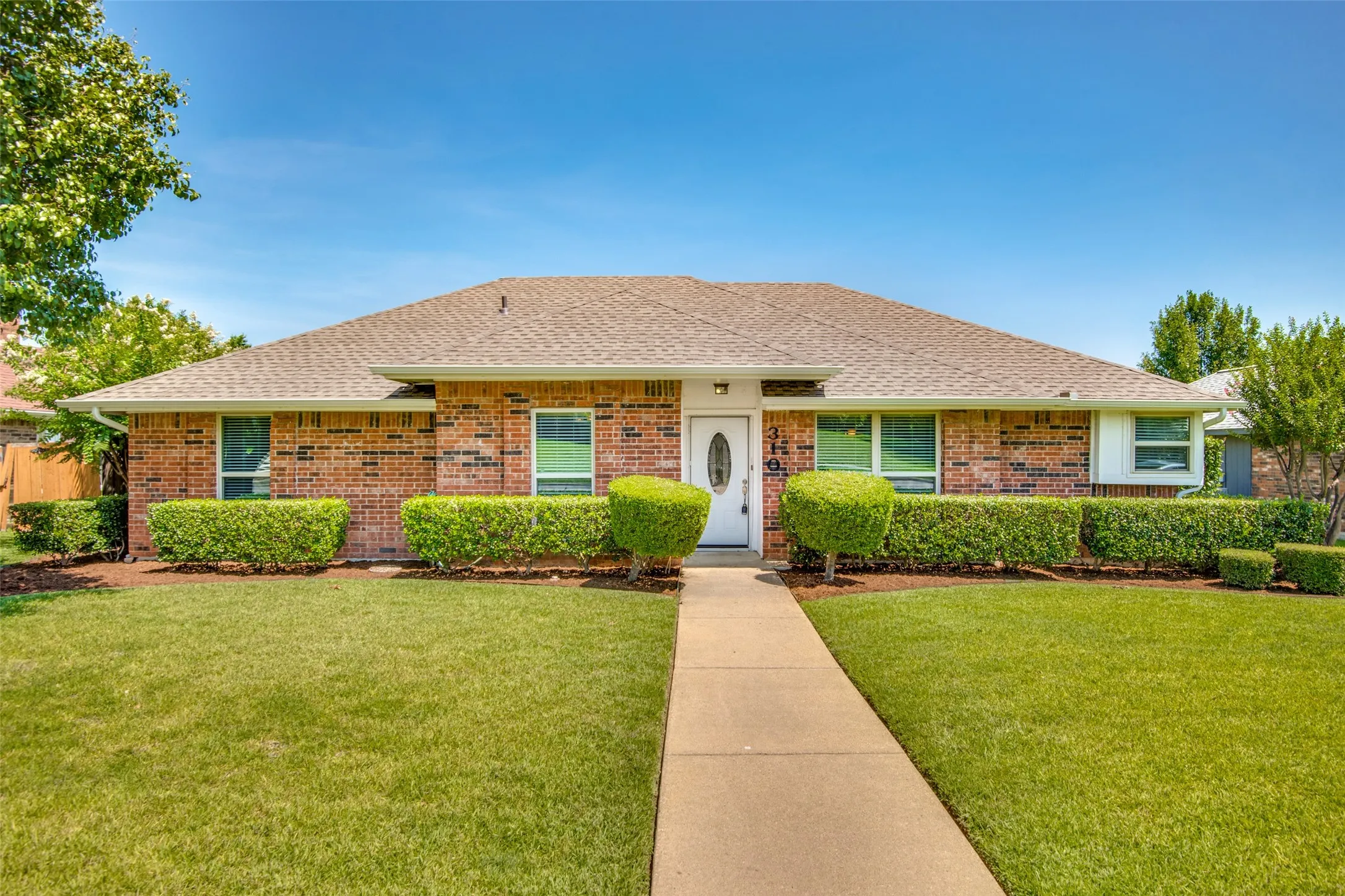 Single Family Residence For Rent in Dallas County , 310 Barclay Avenue, Coppell, Texas 75019, 3 Bedroom, 2 Bathroom, 2 Garage spaces, 1,829 Sqft, built in 1985, mls#21321383, Real Estate Agent in Coppell, Homes For Rent in Dallas county, Homes For Rent in Coppell, Realtor in Coppell Texas, Real Estate Brokerage Independent Realty Texas, Luminita Cordes Realtor