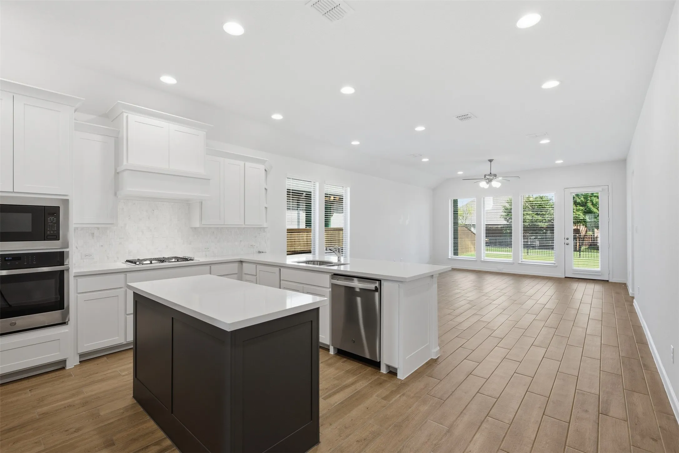Single Family Residence For Sale in Kaufman County , 1459 Kingswell Lane, Forney, Texas 75126, 4 Bedroom, 3 Bathroom, 2 Garage spaces, 2,034 Sqft, built in 2024, mls#21331378, Real Estate Agent in Forney, Homes For Sale in Kaufman county, Homes For Sale in Forney, Realtor in Forney Texas, Real Estate Brokerage Independent Realty Texas, Luminita Cordes Realtor