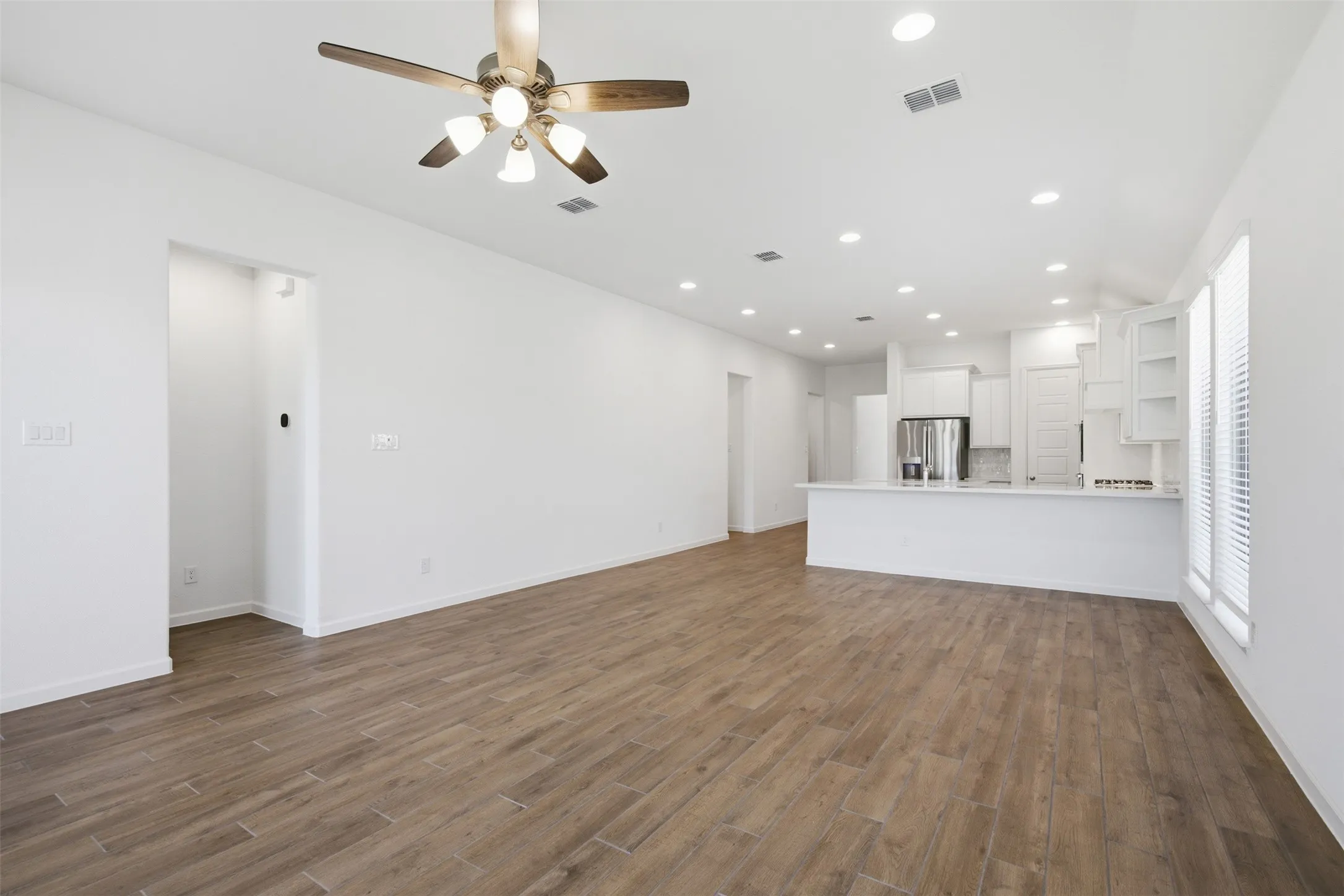 Single Family Residence For Sale in Kaufman County , 1459 Kingswell Lane, Forney, Texas 75126, 4 Bedroom, 3 Bathroom, 2 Garage spaces, 2,034 Sqft, built in 2024, mls#21331378, Real Estate Agent in Forney, Homes For Sale in Kaufman county, Homes For Sale in Forney, Realtor in Forney Texas, Real Estate Brokerage Independent Realty Texas, Luminita Cordes Realtor