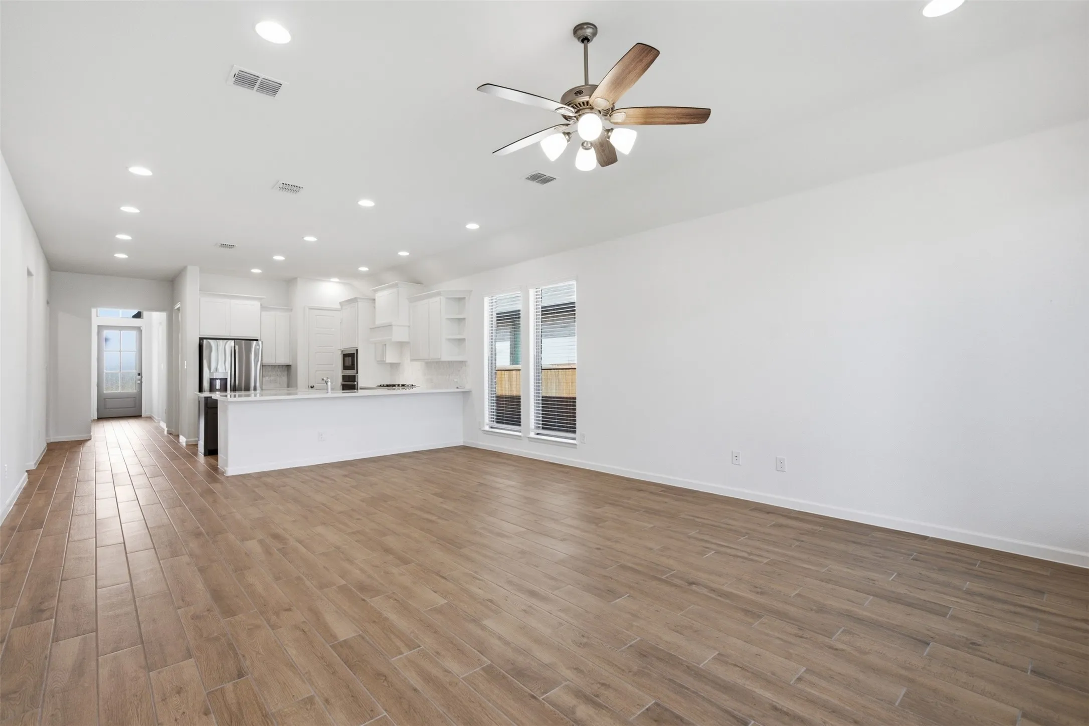 Single Family Residence For Sale in Kaufman County , 1459 Kingswell Lane, Forney, Texas 75126, 4 Bedroom, 3 Bathroom, 2 Garage spaces, 2,034 Sqft, built in 2024, mls#21331378, Real Estate Agent in Forney, Homes For Sale in Kaufman county, Homes For Sale in Forney, Realtor in Forney Texas, Real Estate Brokerage Independent Realty Texas, Luminita Cordes Realtor