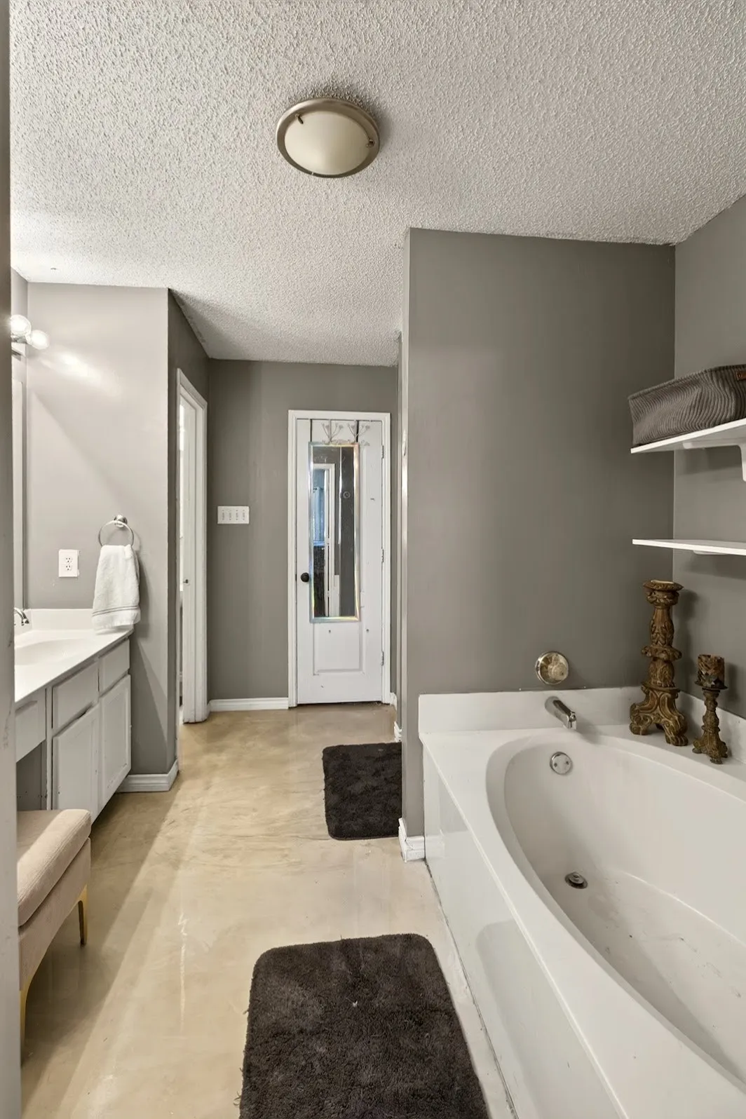 Single Family Residence For Sale in Denton County , 2272 Bresee Drive, Carrollton, Texas 75010, 4 Bedroom, 3 Bathroom, 2 Garage spaces, 2,125 Sqft, built in 1997, mls#21330998, Real Estate Agent in Carrollton, Homes For Sale in Denton county, Homes For Sale in Carrollton, Realtor in Carrollton Texas, Real Estate Brokerage Independent Realty Texas, Luminita Cordes Realtor