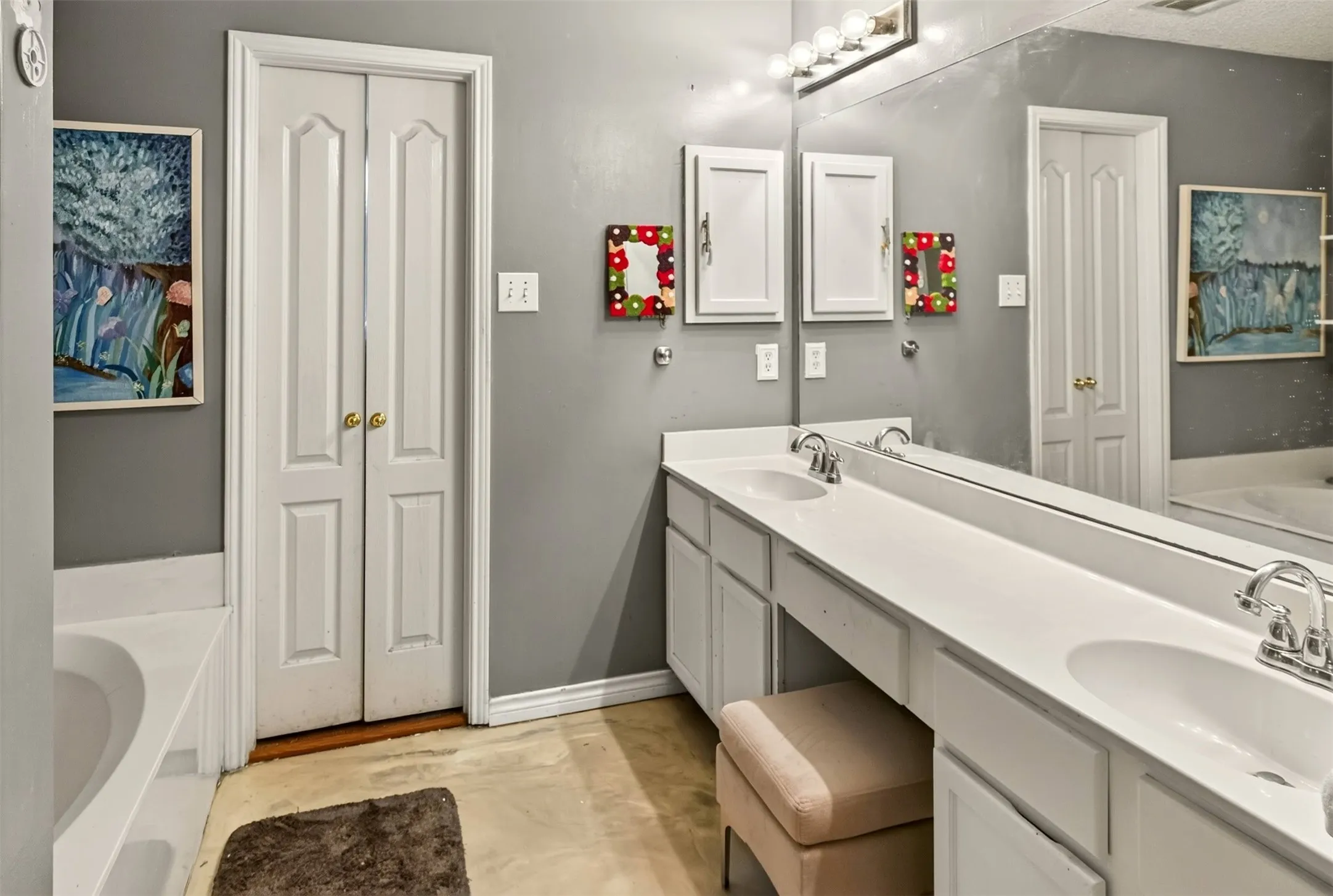 Single Family Residence For Sale in Denton County , 2272 Bresee Drive, Carrollton, Texas 75010, 4 Bedroom, 3 Bathroom, 2 Garage spaces, 2,125 Sqft, built in 1997, mls#21330998, Real Estate Agent in Carrollton, Homes For Sale in Denton county, Homes For Sale in Carrollton, Realtor in Carrollton Texas, Real Estate Brokerage Independent Realty Texas, Luminita Cordes Realtor