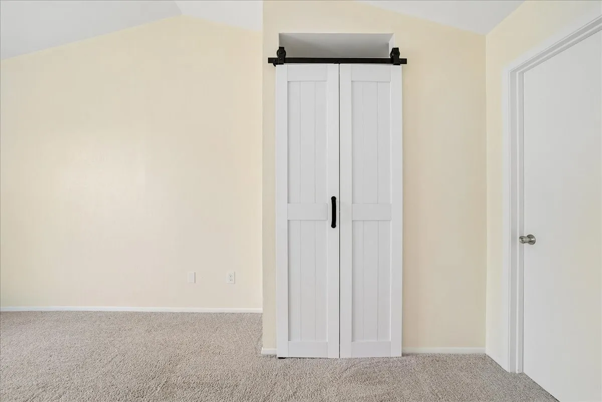 Condominium For Sale in Dallas County , 703 Lee Street 6, Mesquite, Texas 75149, 2 Bedroom, 2 Bathroom, Garage spaces, 1,102 Sqft, built in 1984, mls#21330339, Real Estate Agent in Mesquite, Homes For Sale in Dallas county, Homes For Sale in Mesquite, Realtor in Mesquite Texas, Real Estate Brokerage Independent Realty Texas, Luminita Cordes Realtor