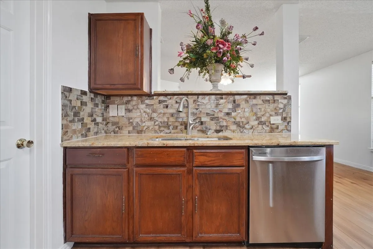 Single Family Residence For Sale in Collin County , 1506 Millbrook Lane, Wylie, Texas 75098, 4 Bedroom, 3 Bathroom, 2 Garage spaces, 2,600 Sqft, built in 2003, mls#21330502, Real Estate Agent in Wylie, Homes For Sale in Collin county, Homes For Sale in Wylie, Realtor in Wylie Texas, Real Estate Brokerage Independent Realty Texas, Luminita Cordes Realtor
