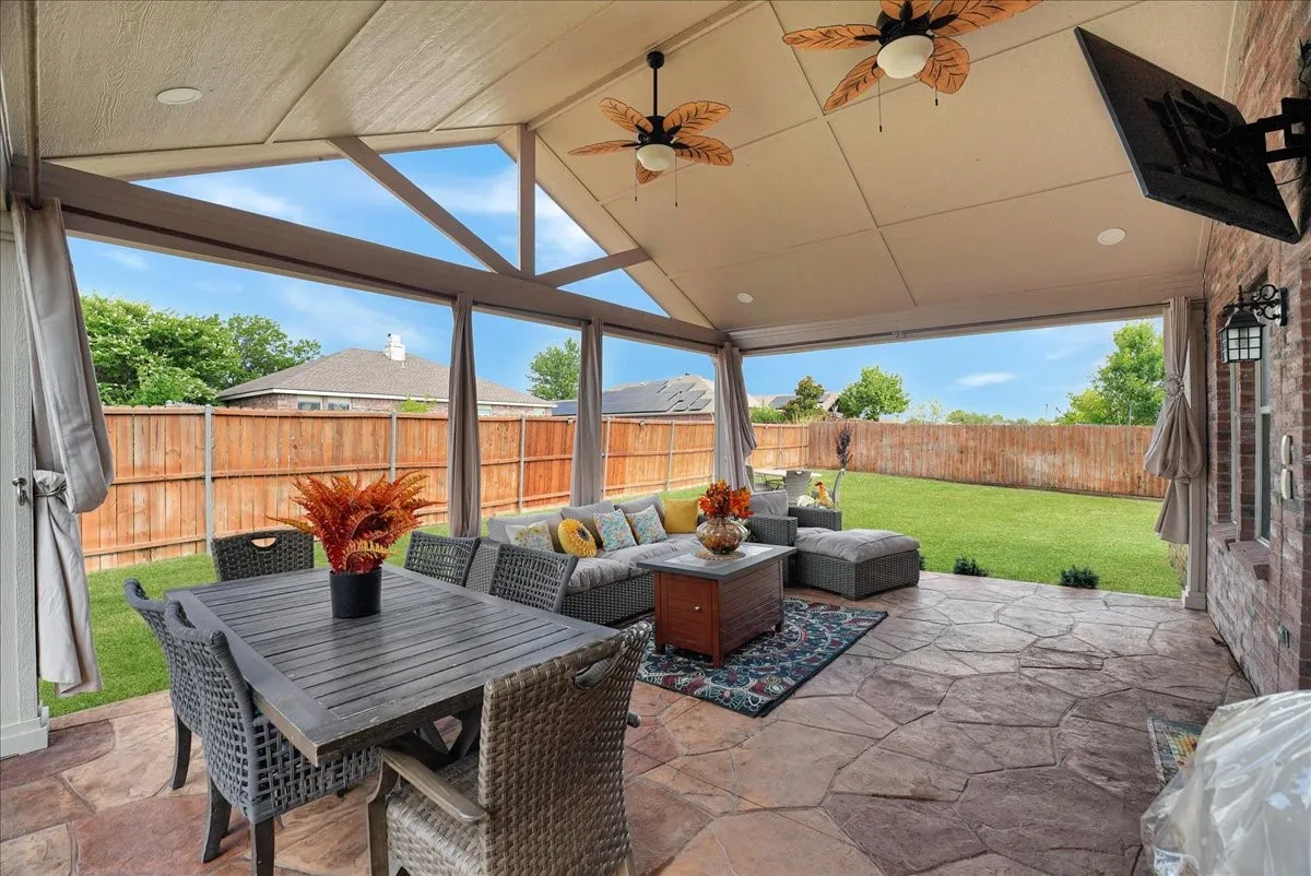 Single Family Residence For Sale in Collin County , 1506 Millbrook Lane, Wylie, Texas 75098, 4 Bedroom, 3 Bathroom, 2 Garage spaces, 2,600 Sqft, built in 2003, mls#21330502, Real Estate Agent in Wylie, Homes For Sale in Collin county, Homes For Sale in Wylie, Realtor in Wylie Texas, Real Estate Brokerage Independent Realty Texas, Luminita Cordes Realtor