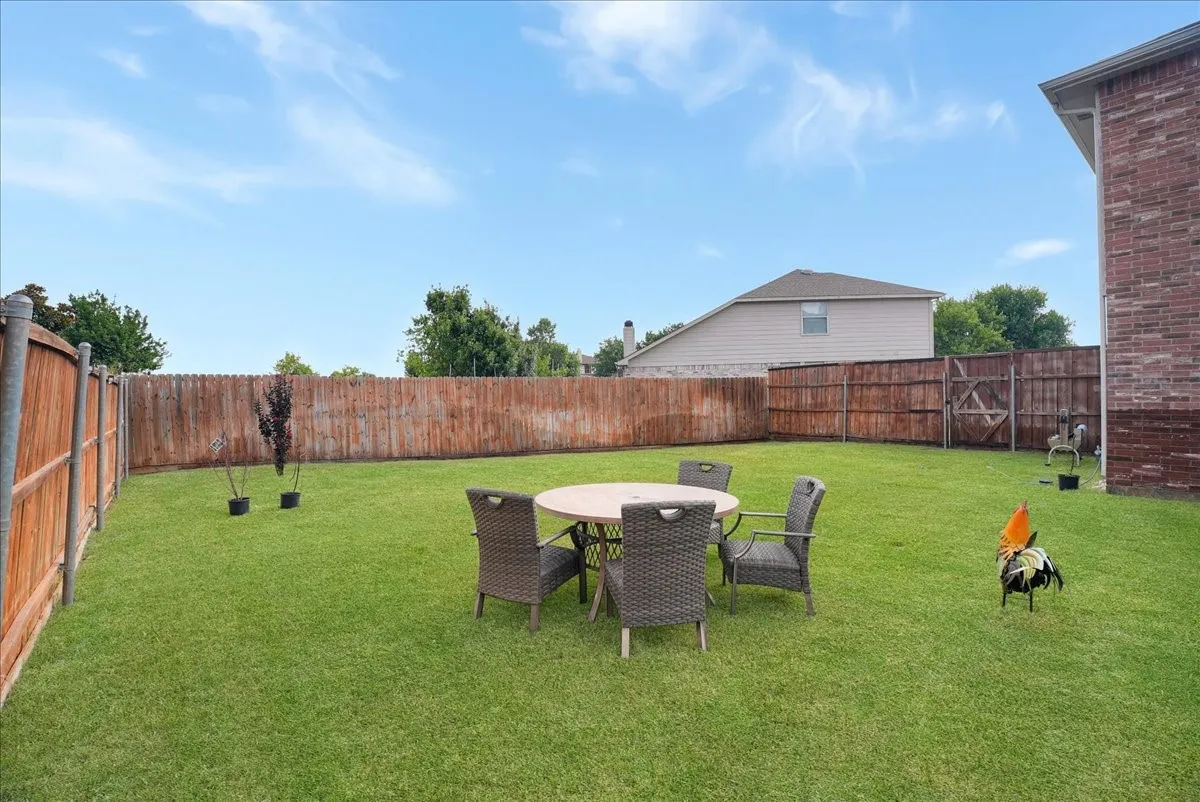 Single Family Residence For Sale in Collin County , 1506 Millbrook Lane, Wylie, Texas 75098, 4 Bedroom, 3 Bathroom, 2 Garage spaces, 2,600 Sqft, built in 2003, mls#21330502, Real Estate Agent in Wylie, Homes For Sale in Collin county, Homes For Sale in Wylie, Realtor in Wylie Texas, Real Estate Brokerage Independent Realty Texas, Luminita Cordes Realtor
