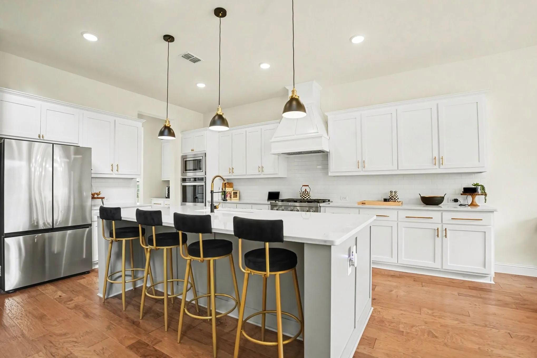 Single Family Residence For Sale in Rockwall County , 2146 Zurek Lane, Heath, Texas 75126, 4 Bedroom, 4 Bathroom, 3 Garage spaces, 3,575 Sqft, built in 2021, mls#21329933, Real Estate Agent in Heath, Homes For Sale in Rockwall county, Homes For Sale in Heath, Realtor in Heath Texas, Real Estate Brokerage Independent Realty Texas, Luminita Cordes Realtor