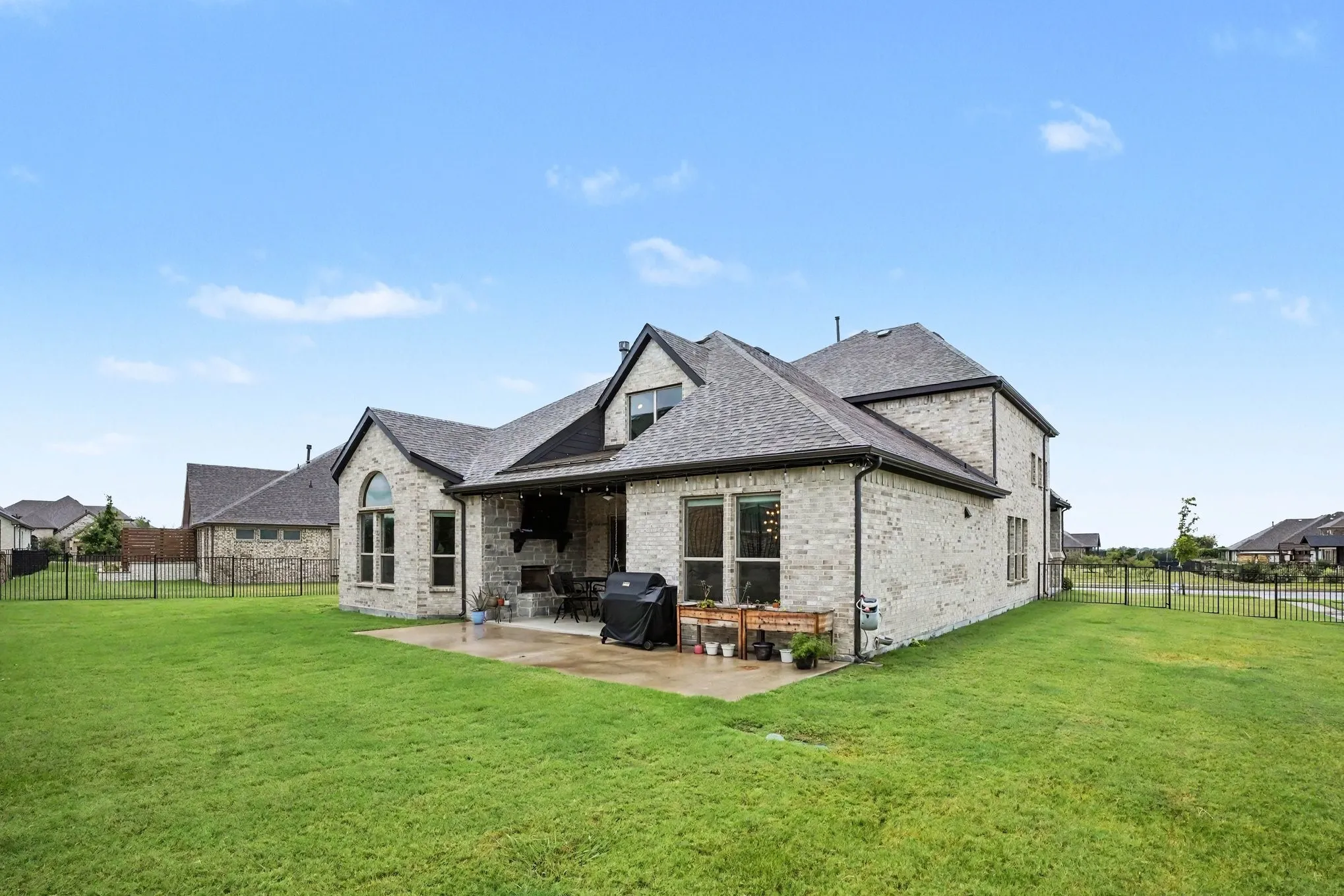 Single Family Residence For Sale in Rockwall County , 2146 Zurek Lane, Heath, Texas 75126, 4 Bedroom, 4 Bathroom, 3 Garage spaces, 3,575 Sqft, built in 2021, mls#21329933, Real Estate Agent in Heath, Homes For Sale in Rockwall county, Homes For Sale in Heath, Realtor in Heath Texas, Real Estate Brokerage Independent Realty Texas, Luminita Cordes Realtor