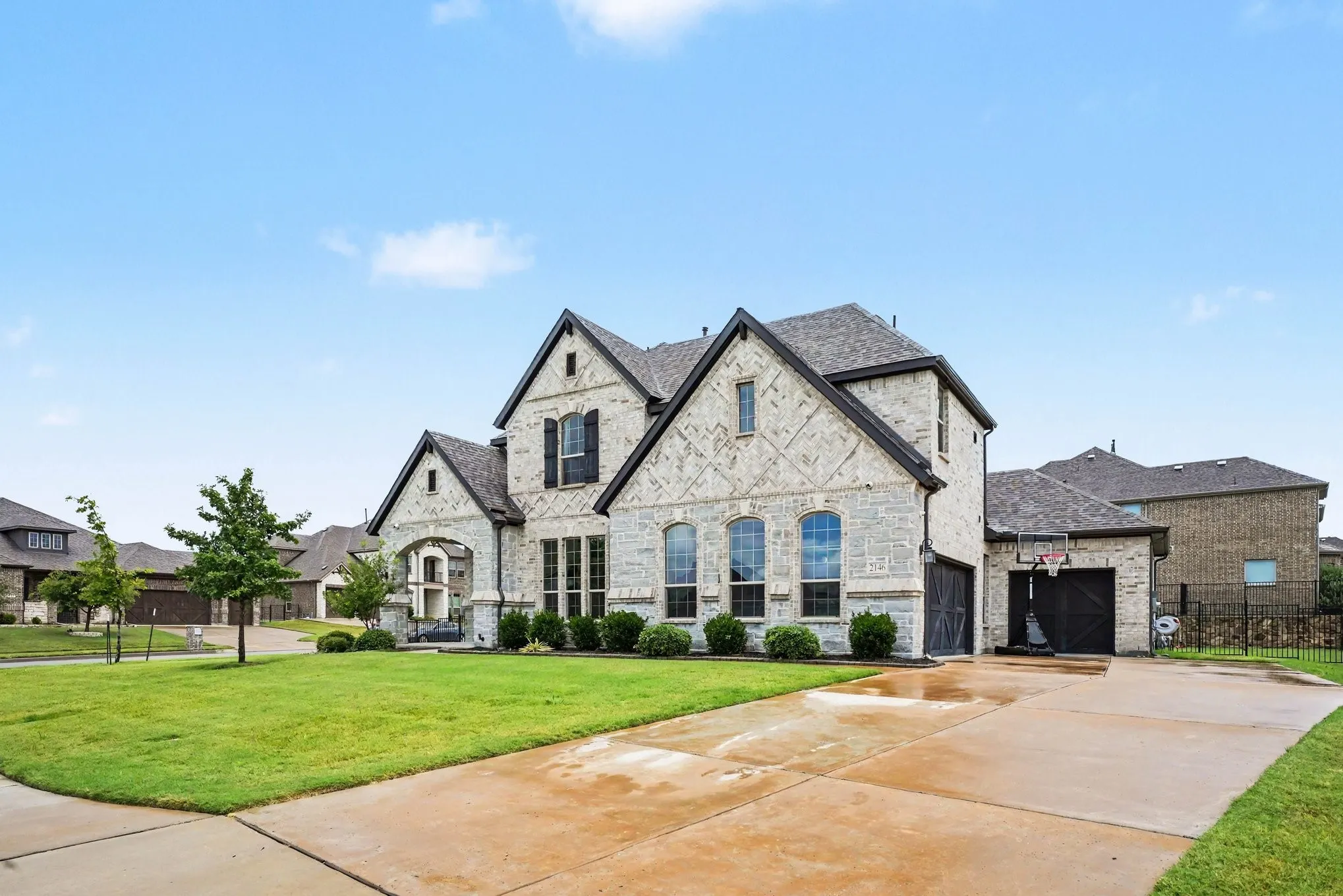 Single Family Residence For Sale in Rockwall County , 2146 Zurek Lane, Heath, Texas 75126, 4 Bedroom, 4 Bathroom, 3 Garage spaces, 3,575 Sqft, built in 2021, mls#21329933, Real Estate Agent in Heath, Homes For Sale in Rockwall county, Homes For Sale in Heath, Realtor in Heath Texas, Real Estate Brokerage Independent Realty Texas, Luminita Cordes Realtor
