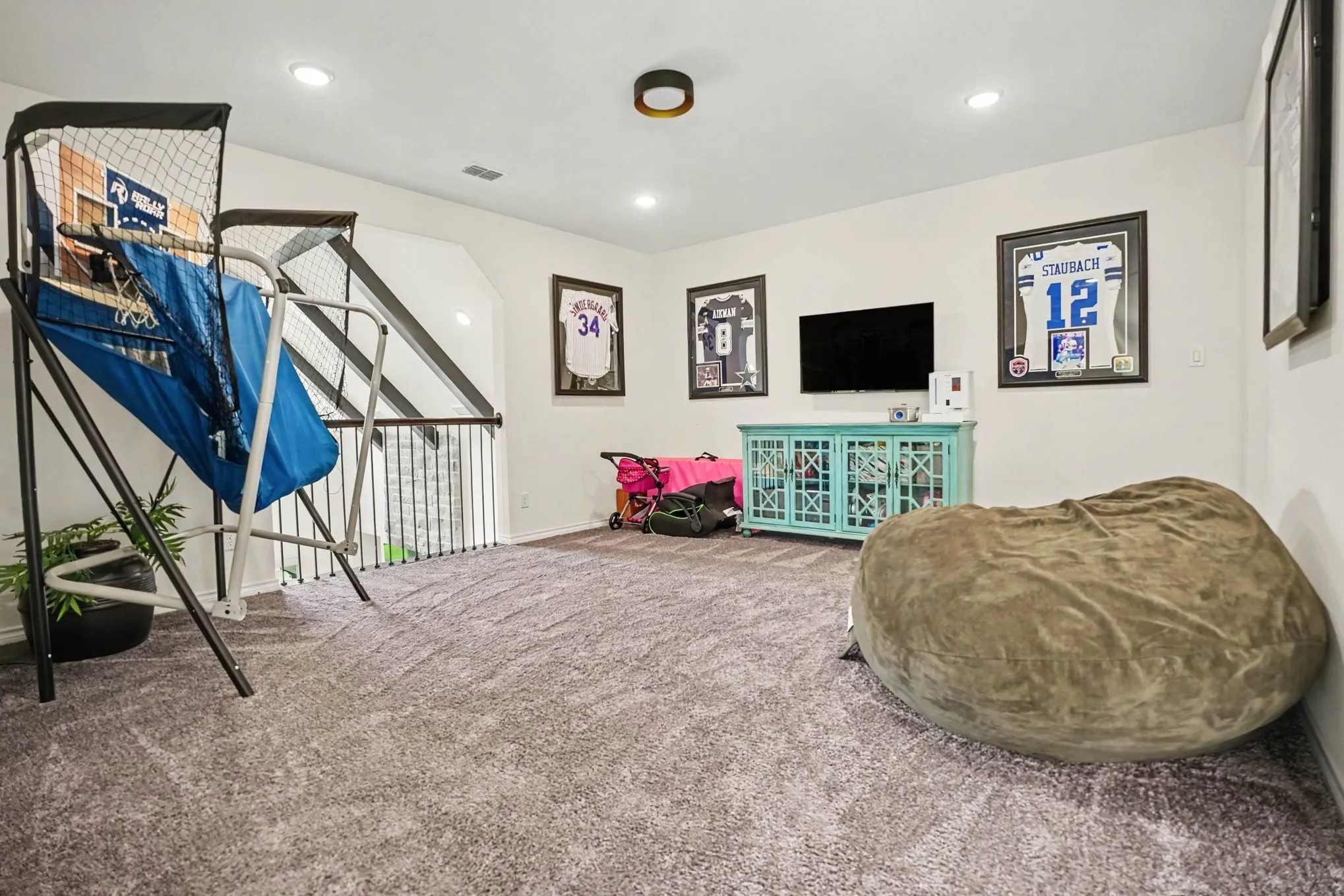 Single Family Residence For Sale in Rockwall County , 2146 Zurek Lane, Heath, Texas 75126, 4 Bedroom, 4 Bathroom, 3 Garage spaces, 3,575 Sqft, built in 2021, mls#21329933, Real Estate Agent in Heath, Homes For Sale in Rockwall county, Homes For Sale in Heath, Realtor in Heath Texas, Real Estate Brokerage Independent Realty Texas, Luminita Cordes Realtor