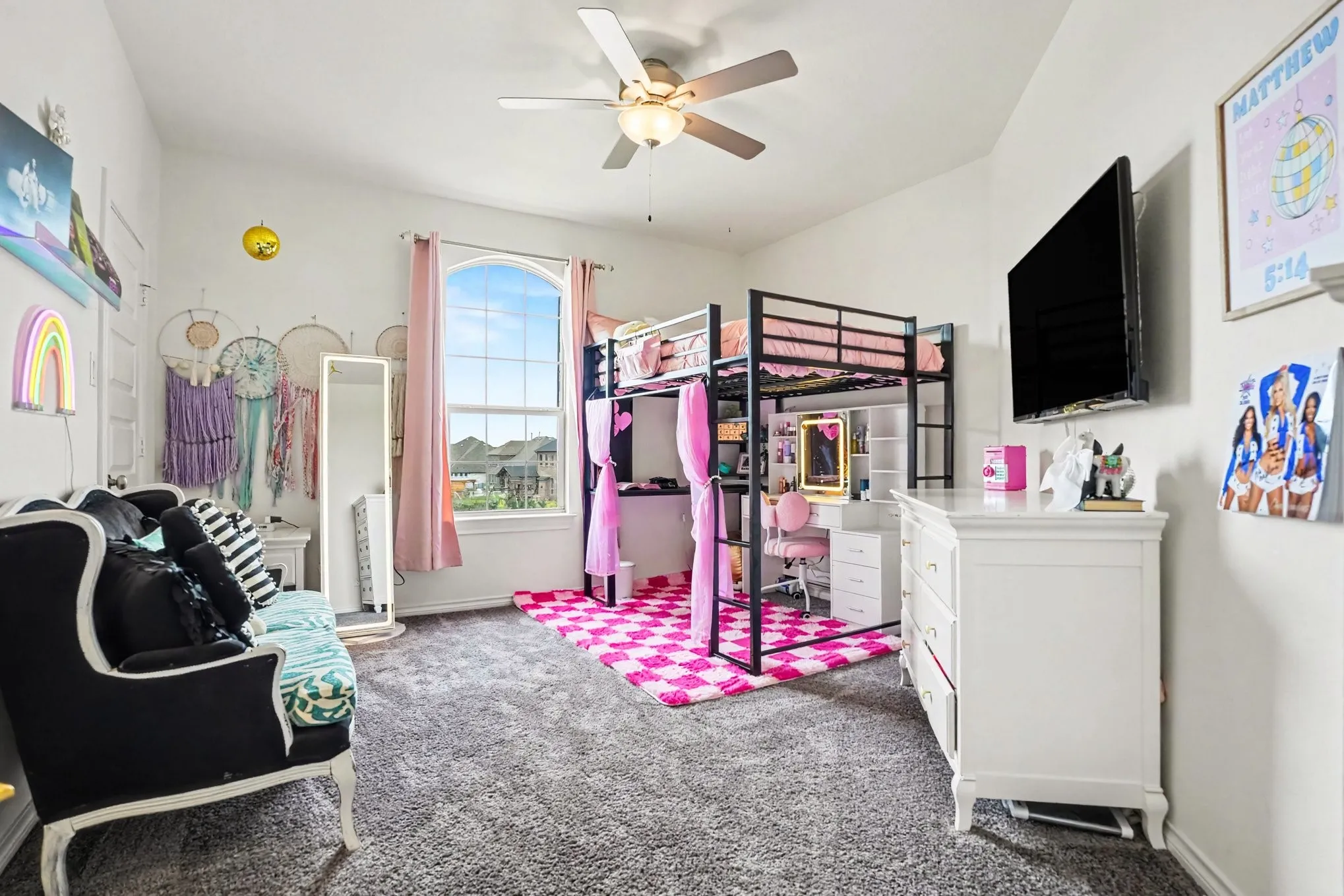 Single Family Residence For Sale in Rockwall County , 2146 Zurek Lane, Heath, Texas 75126, 4 Bedroom, 4 Bathroom, 3 Garage spaces, 3,575 Sqft, built in 2021, mls#21329933, Real Estate Agent in Heath, Homes For Sale in Rockwall county, Homes For Sale in Heath, Realtor in Heath Texas, Real Estate Brokerage Independent Realty Texas, Luminita Cordes Realtor