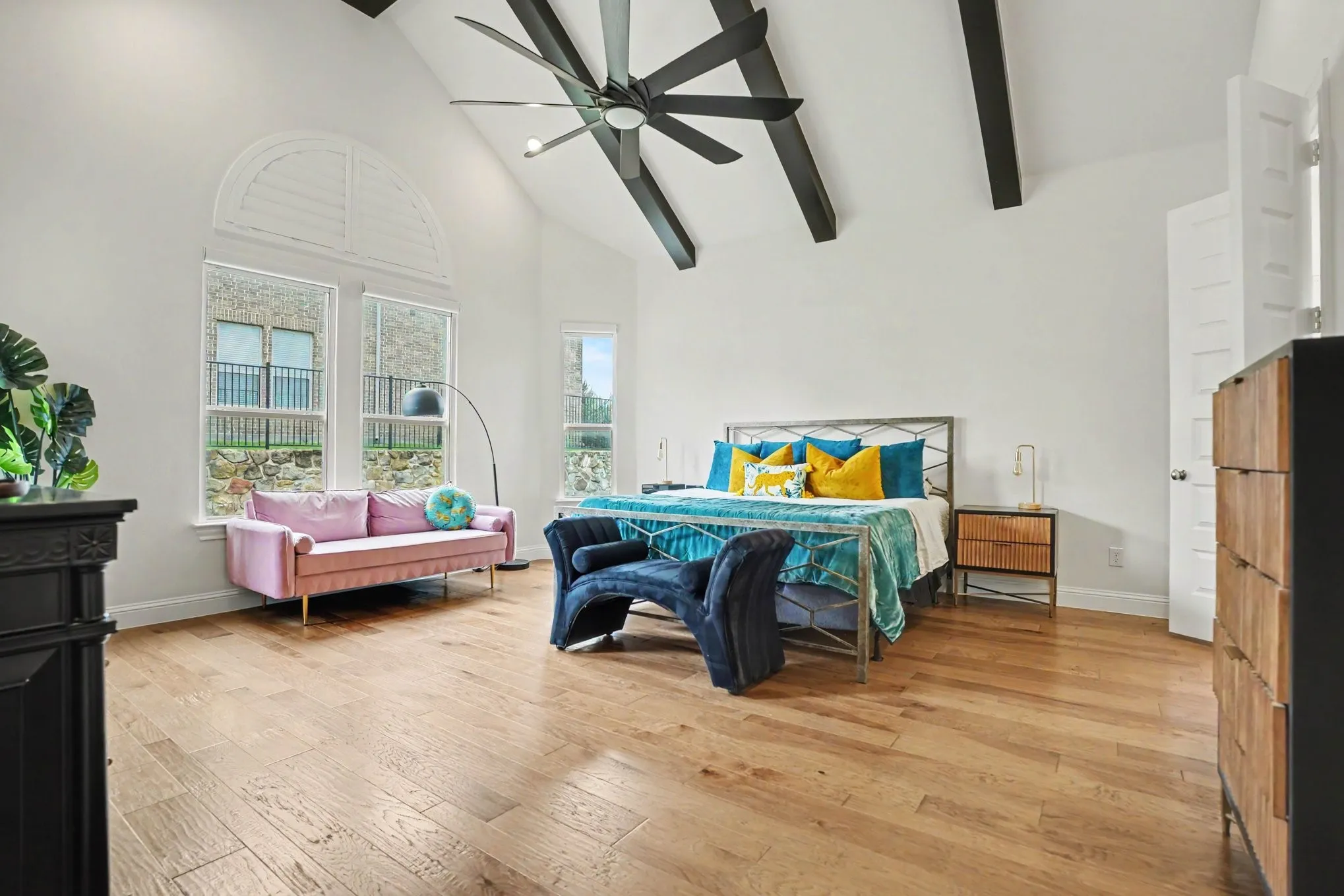 Single Family Residence For Sale in Rockwall County , 2146 Zurek Lane, Heath, Texas 75126, 4 Bedroom, 4 Bathroom, 3 Garage spaces, 3,575 Sqft, built in 2021, mls#21329933, Real Estate Agent in Heath, Homes For Sale in Rockwall county, Homes For Sale in Heath, Realtor in Heath Texas, Real Estate Brokerage Independent Realty Texas, Luminita Cordes Realtor