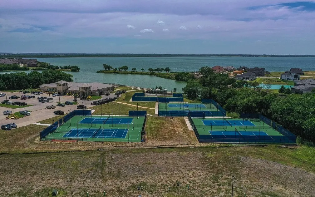 Single Family Residence For Sale in Rockwall County , 2146 Zurek Lane, Heath, Texas 75126, 4 Bedroom, 4 Bathroom, 3 Garage spaces, 3,575 Sqft, built in 2021, mls#21329933, Real Estate Agent in Heath, Homes For Sale in Rockwall county, Homes For Sale in Heath, Realtor in Heath Texas, Real Estate Brokerage Independent Realty Texas, Luminita Cordes Realtor