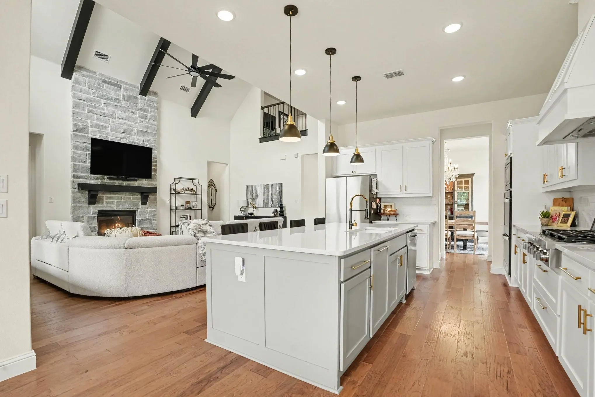Single Family Residence For Sale in Rockwall County , 2146 Zurek Lane, Heath, Texas 75126, 4 Bedroom, 4 Bathroom, 3 Garage spaces, 3,575 Sqft, built in 2021, mls#21329933, Real Estate Agent in Heath, Homes For Sale in Rockwall county, Homes For Sale in Heath, Realtor in Heath Texas, Real Estate Brokerage Independent Realty Texas, Luminita Cordes Realtor