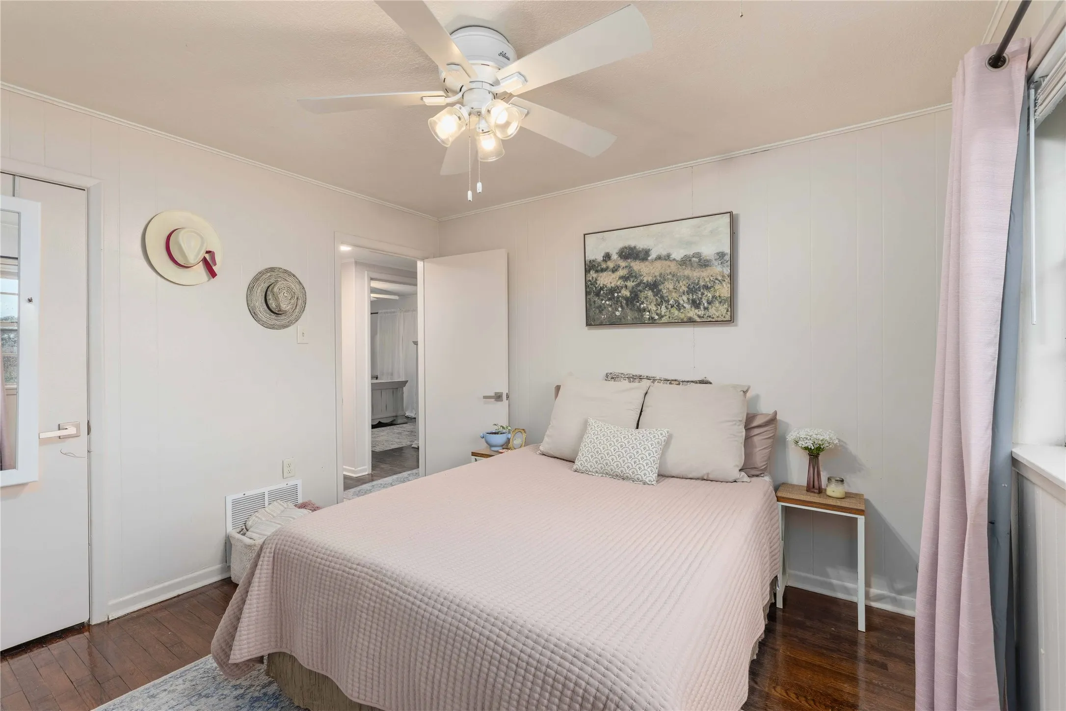 Bedroom #1
