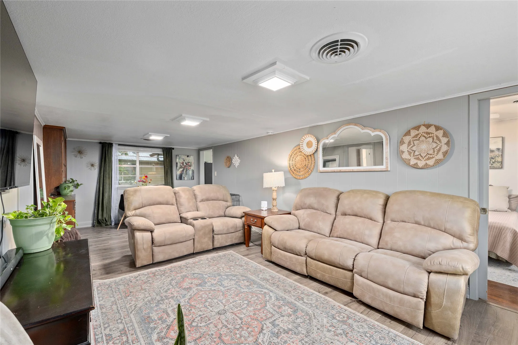 Single Family Residence For Sale in Brown County , 2621 Vine Street, Brownwood, Texas 76801, 4 Bedroom, 2 Bathroom, 1 Garage spaces, 1,450 Sqft, built in 0, mls#21331242, Real Estate Agent in Brownwood, Homes For Sale in Brown county, Homes For Sale in Brownwood, Realtor in Brownwood Texas, Real Estate Brokerage Independent Realty Texas, Luminita Cordes Realtor