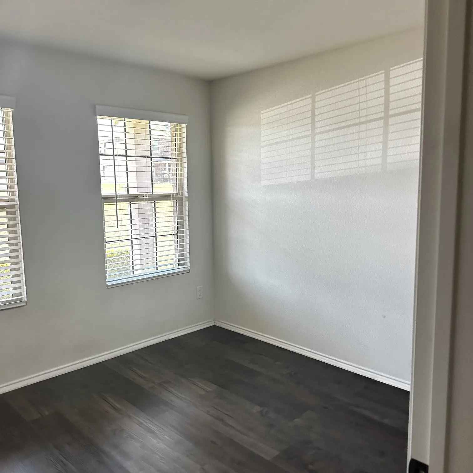 Single Family Residence For Sale in Dallas County , 1017 Skyline Drive, Hutchins, Texas 75141, 3 Bedroom, 2 Bathroom, 2 Garage spaces, 1,325 Sqft, built in 2019, mls#21331399, Real Estate Agent in Hutchins, Homes For Sale in Dallas county, Homes For Sale in Hutchins, Realtor in Hutchins Texas, Real Estate Brokerage Independent Realty Texas, Luminita Cordes Realtor