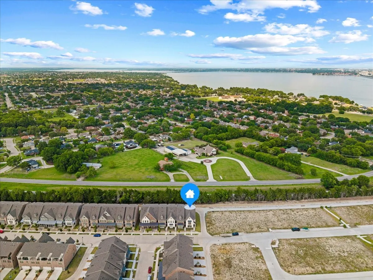 Townhouse For Sale in Dallas County , 7937 Bayside Drive, Rowlett, Texas 75088, 3 Bedroom, 4 Bathroom, 2 Garage spaces, 2,241 Sqft, built in 2024, mls#21331237, Real Estate Agent in Rowlett, Homes For Sale in Dallas county, Homes For Sale in Rowlett, Realtor in Rowlett Texas, Real Estate Brokerage Independent Realty Texas, Luminita Cordes Realtor