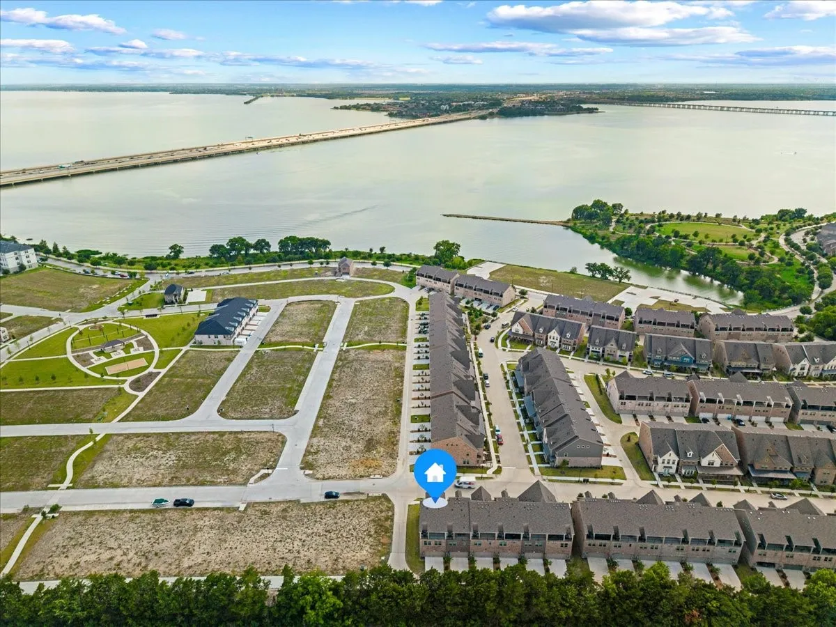 Townhouse For Sale in Dallas County , 7937 Bayside Drive, Rowlett, Texas 75088, 3 Bedroom, 4 Bathroom, 2 Garage spaces, 2,241 Sqft, built in 2024, mls#21331237, Real Estate Agent in Rowlett, Homes For Sale in Dallas county, Homes For Sale in Rowlett, Realtor in Rowlett Texas, Real Estate Brokerage Independent Realty Texas, Luminita Cordes Realtor