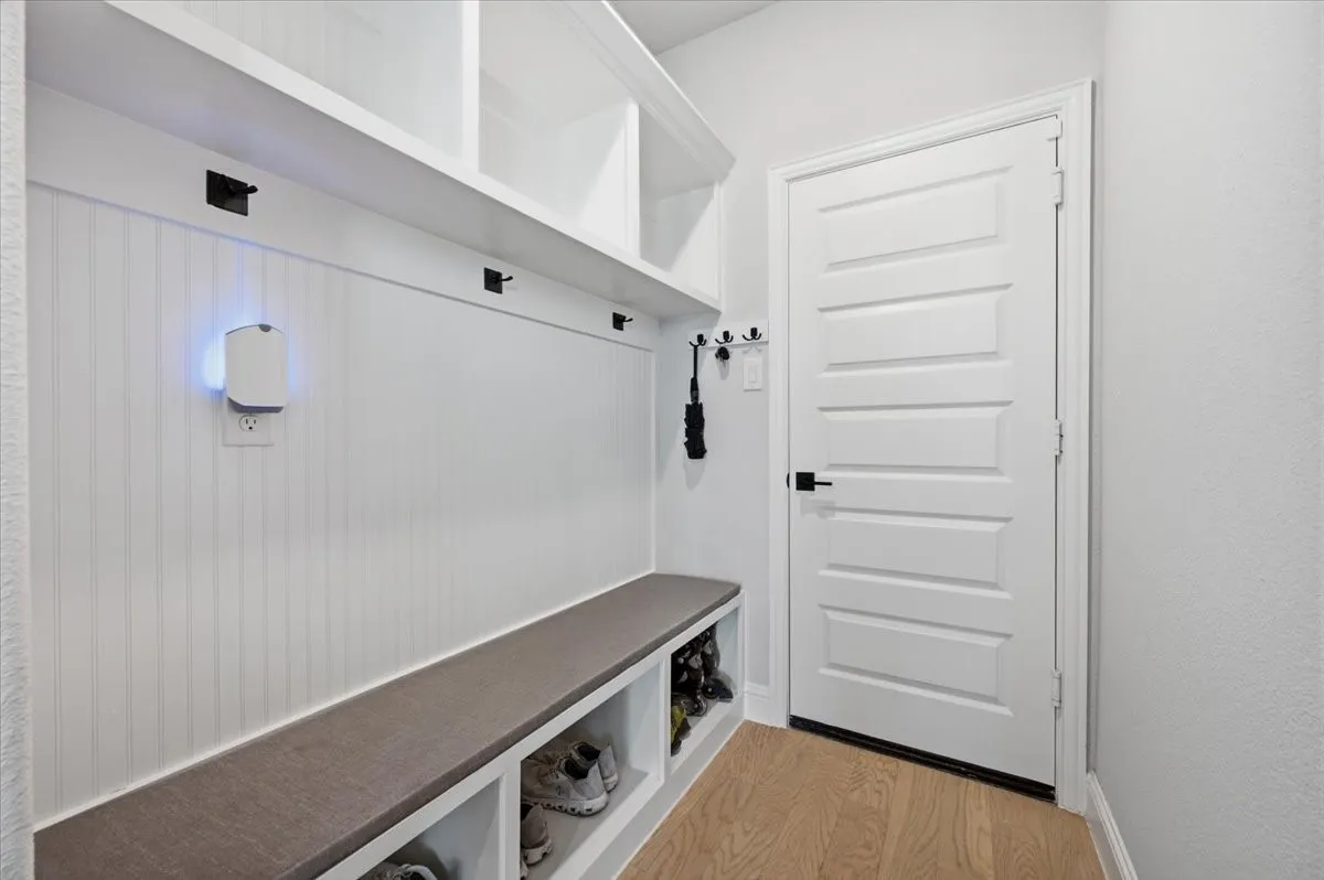 Townhouse For Sale in Dallas County , 7937 Bayside Drive, Rowlett, Texas 75088, 3 Bedroom, 4 Bathroom, 2 Garage spaces, 2,241 Sqft, built in 2024, mls#21331237, Real Estate Agent in Rowlett, Homes For Sale in Dallas county, Homes For Sale in Rowlett, Realtor in Rowlett Texas, Real Estate Brokerage Independent Realty Texas, Luminita Cordes Realtor