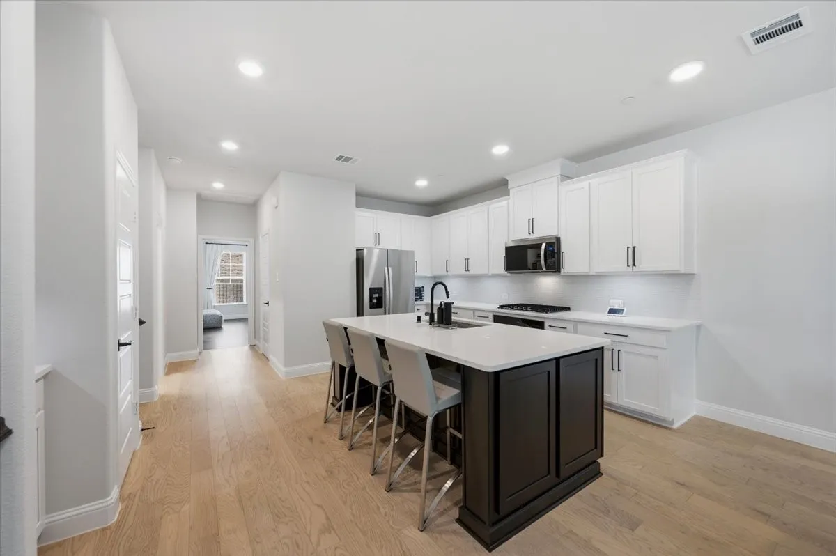 Townhouse For Sale in Dallas County , 7937 Bayside Drive, Rowlett, Texas 75088, 3 Bedroom, 4 Bathroom, 2 Garage spaces, 2,241 Sqft, built in 2024, mls#21331237, Real Estate Agent in Rowlett, Homes For Sale in Dallas county, Homes For Sale in Rowlett, Realtor in Rowlett Texas, Real Estate Brokerage Independent Realty Texas, Luminita Cordes Realtor