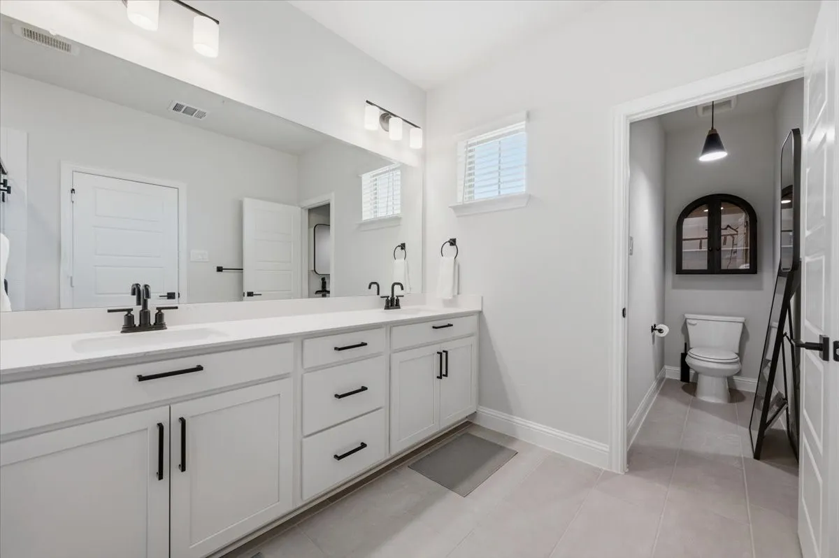 Townhouse For Sale in Dallas County , 7937 Bayside Drive, Rowlett, Texas 75088, 3 Bedroom, 4 Bathroom, 2 Garage spaces, 2,241 Sqft, built in 2024, mls#21331237, Real Estate Agent in Rowlett, Homes For Sale in Dallas county, Homes For Sale in Rowlett, Realtor in Rowlett Texas, Real Estate Brokerage Independent Realty Texas, Luminita Cordes Realtor