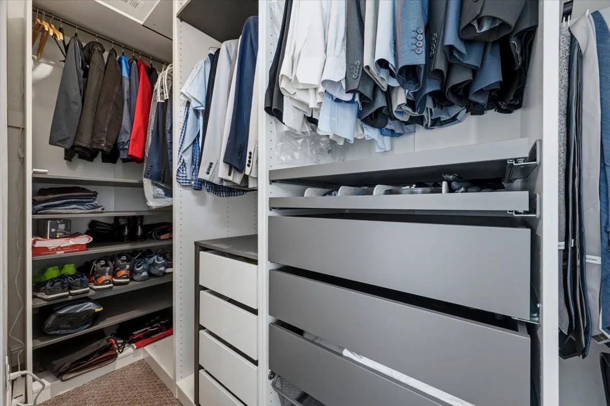 Townhouse For Sale in Dallas County , 7937 Bayside Drive, Rowlett, Texas 75088, 3 Bedroom, 4 Bathroom, 2 Garage spaces, 2,241 Sqft, built in 2024, mls#21331237, Real Estate Agent in Rowlett, Homes For Sale in Dallas county, Homes For Sale in Rowlett, Realtor in Rowlett Texas, Real Estate Brokerage Independent Realty Texas, Luminita Cordes Realtor