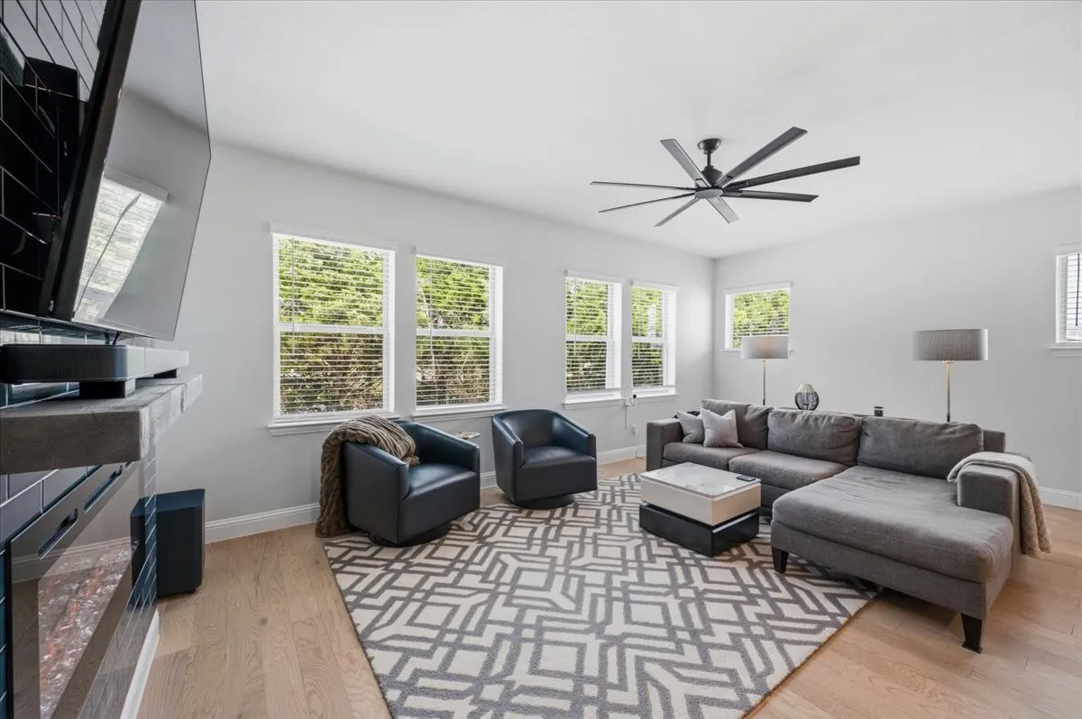 Townhouse For Sale in Dallas County , 7937 Bayside Drive, Rowlett, Texas 75088, 3 Bedroom, 4 Bathroom, 2 Garage spaces, 2,241 Sqft, built in 2024, mls#21331237, Real Estate Agent in Rowlett, Homes For Sale in Dallas county, Homes For Sale in Rowlett, Realtor in Rowlett Texas, Real Estate Brokerage Independent Realty Texas, Luminita Cordes Realtor