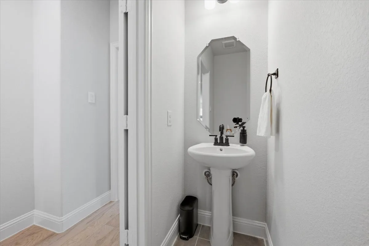 Townhouse For Sale in Dallas County , 7937 Bayside Drive, Rowlett, Texas 75088, 3 Bedroom, 4 Bathroom, 2 Garage spaces, 2,241 Sqft, built in 2024, mls#21331237, Real Estate Agent in Rowlett, Homes For Sale in Dallas county, Homes For Sale in Rowlett, Realtor in Rowlett Texas, Real Estate Brokerage Independent Realty Texas, Luminita Cordes Realtor