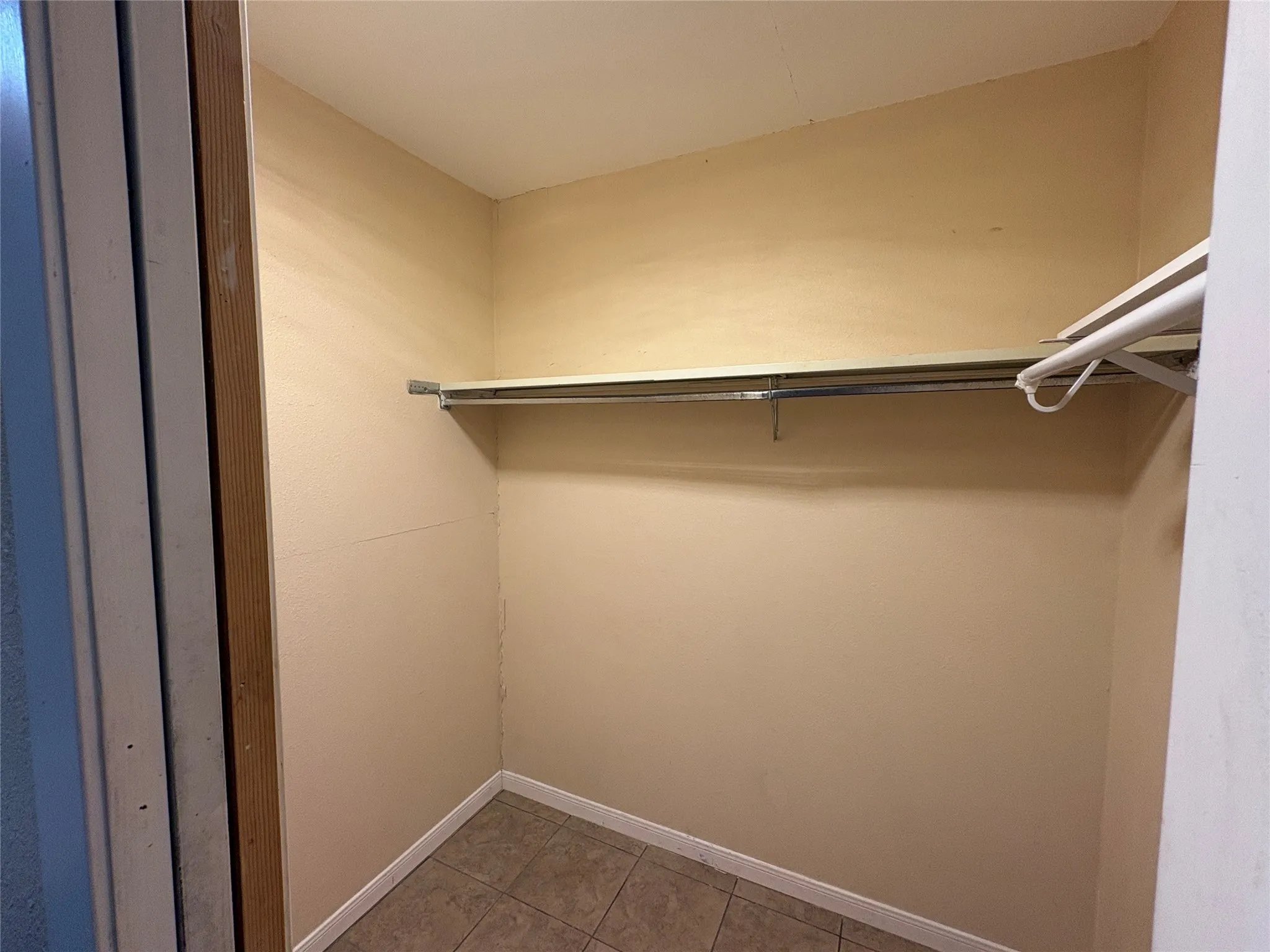 Single Family Residence For Sale in Collin County , 2109 Overglen Drive, Plano, Texas 75074, 3 Bedroom, 2 Bathroom, 2 Garage spaces, 1,956 Sqft, built in 1971, mls#21331078, Real Estate Agent in Plano, Homes For Sale in Collin county, Homes For Sale in Plano, Realtor in Plano Texas, Real Estate Brokerage Independent Realty Texas, Luminita Cordes Realtor