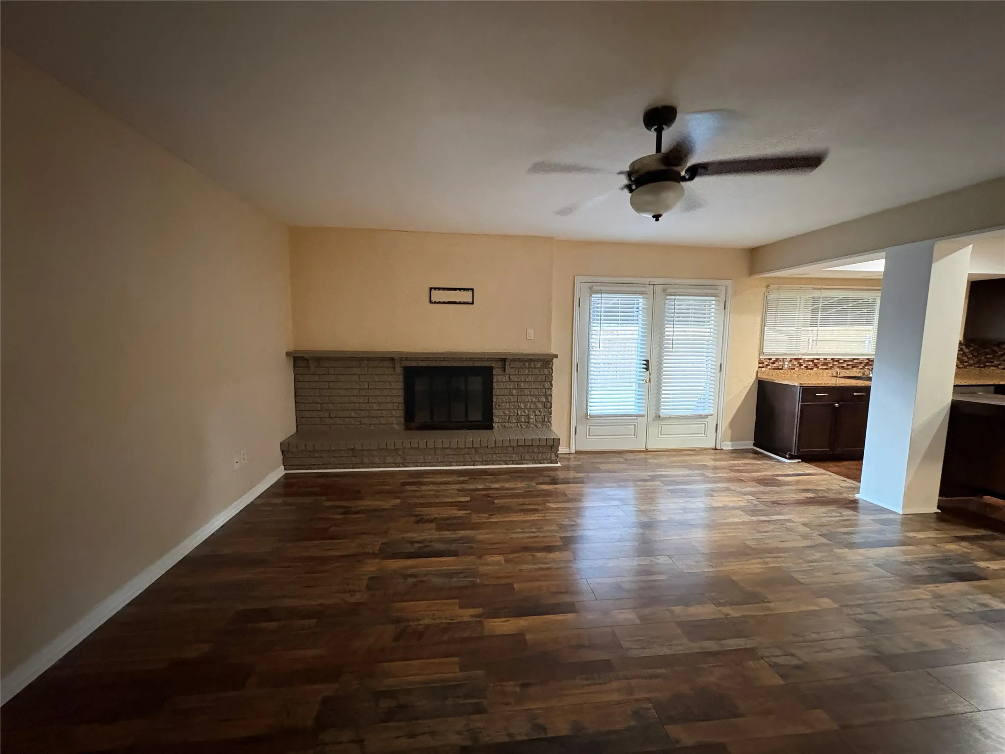 Single Family Residence For Sale in Collin County , 2109 Overglen Drive, Plano, Texas 75074, 3 Bedroom, 2 Bathroom, 2 Garage spaces, 1,956 Sqft, built in 1971, mls#21331078, Real Estate Agent in Plano, Homes For Sale in Collin county, Homes For Sale in Plano, Realtor in Plano Texas, Real Estate Brokerage Independent Realty Texas, Luminita Cordes Realtor