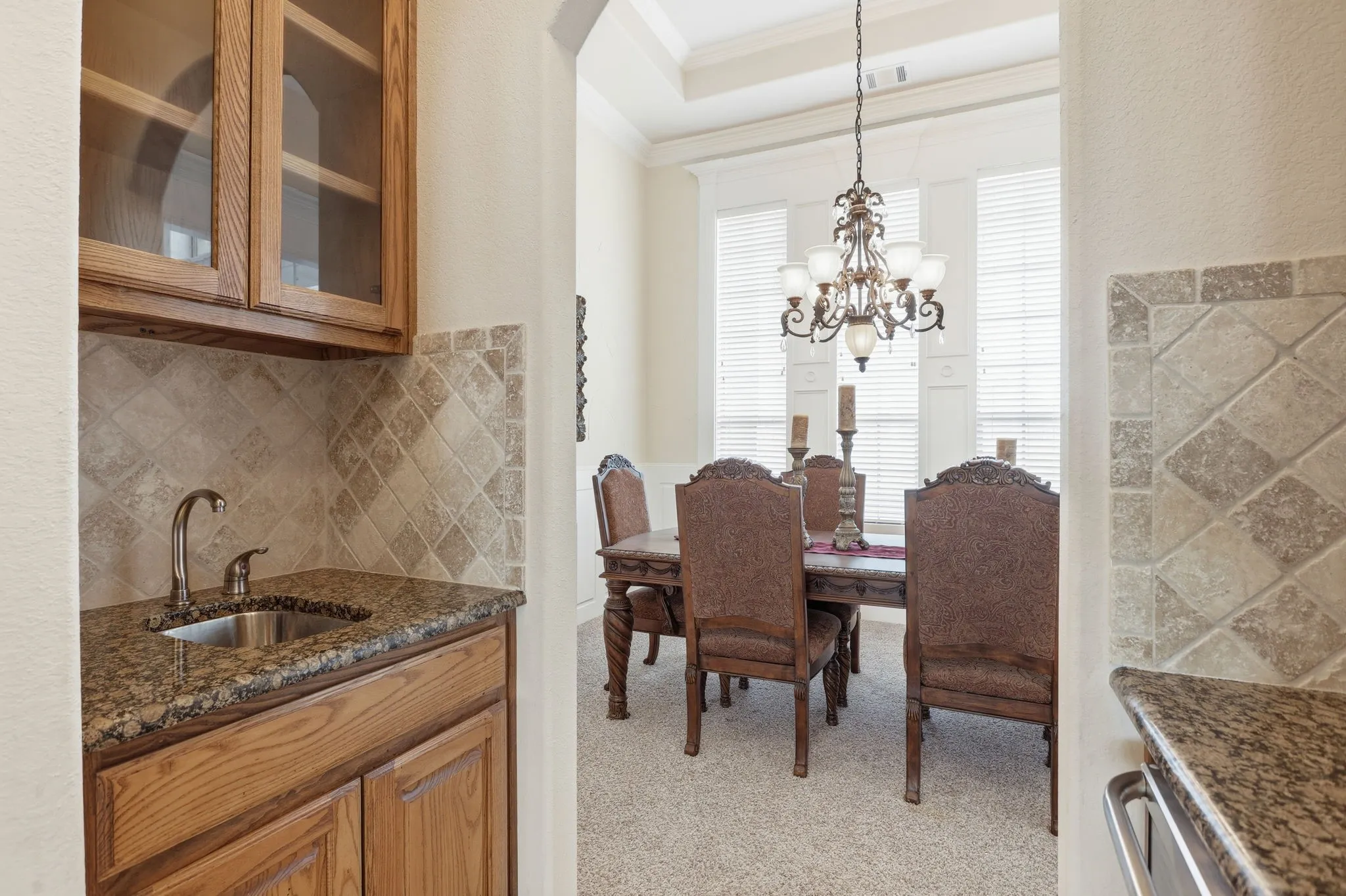Single Family Residence For Sale in Ellis County , 5030 Monroe Court, Midlothian, Texas 76065, 4 Bedroom, 4 Bathroom, 3 Garage spaces, 3,603 Sqft, built in 2005, mls#21330603, Real Estate Agent in Midlothian, Homes For Sale in Ellis county, Homes For Sale in Midlothian, Realtor in Midlothian Texas, Real Estate Brokerage Independent Realty Texas, Luminita Cordes Realtor