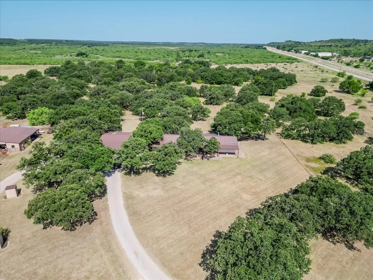 Farm For Sale in Jack County , 3637 Highway 281 N, Jacksboro, Texas 76458, 4 Bedroom, 3 Bathroom, 2 Garage spaces, 2,128 Sqft, built in 2001, Price $925,000, mls#21326451, Real Estate Agent in Jacksboro, Homes For Sale in Jack county, Homes For Sale in Jacksboro, Realtor in Jacksboro Texas, Real Estate Brokerage Independent Realty Texas, Luminita Cordes Realtor