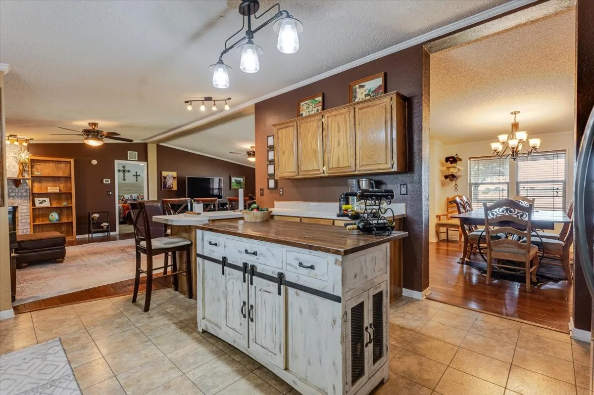 Farm For Sale in Jack County , 3637 Highway 281 N, Jacksboro, Texas 76458, 4 Bedroom, 3 Bathroom, 2 Garage spaces, 2,128 Sqft, built in 2001, Price $925,000, mls#21326451, Real Estate Agent in Jacksboro, Homes For Sale in Jack county, Homes For Sale in Jacksboro, Realtor in Jacksboro Texas, Real Estate Brokerage Independent Realty Texas, Luminita Cordes Realtor