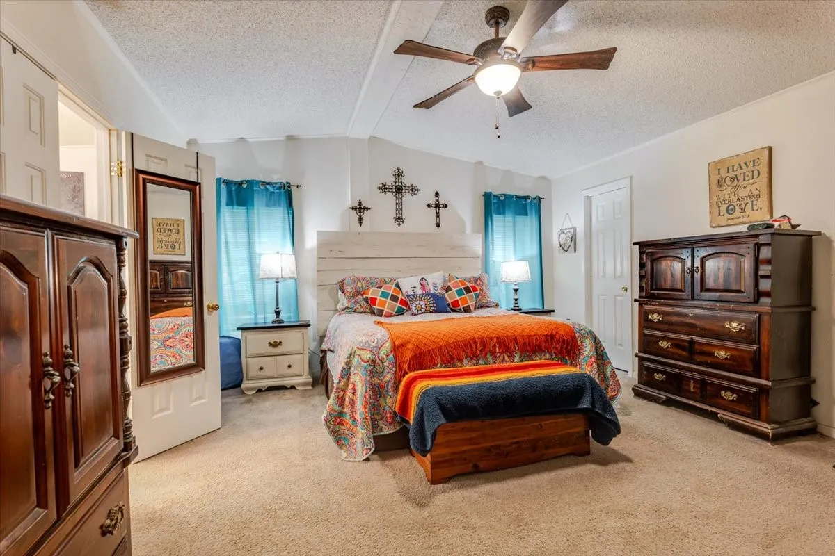 Farm For Sale in Jack County , 3637 Highway 281 N, Jacksboro, Texas 76458, 4 Bedroom, 3 Bathroom, 2 Garage spaces, 2,128 Sqft, built in 2001, Price $925,000, mls#21326451, Real Estate Agent in Jacksboro, Homes For Sale in Jack county, Homes For Sale in Jacksboro, Realtor in Jacksboro Texas, Real Estate Brokerage Independent Realty Texas, Luminita Cordes Realtor
