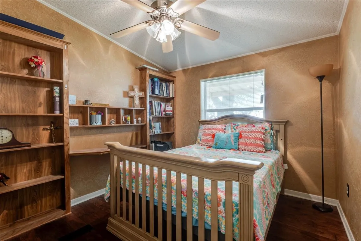 Farm For Sale in Jack County , 3637 Highway 281 N, Jacksboro, Texas 76458, 4 Bedroom, 3 Bathroom, 2 Garage spaces, 2,128 Sqft, built in 2001, Price $925,000, mls#21326451, Real Estate Agent in Jacksboro, Homes For Sale in Jack county, Homes For Sale in Jacksboro, Realtor in Jacksboro Texas, Real Estate Brokerage Independent Realty Texas, Luminita Cordes Realtor