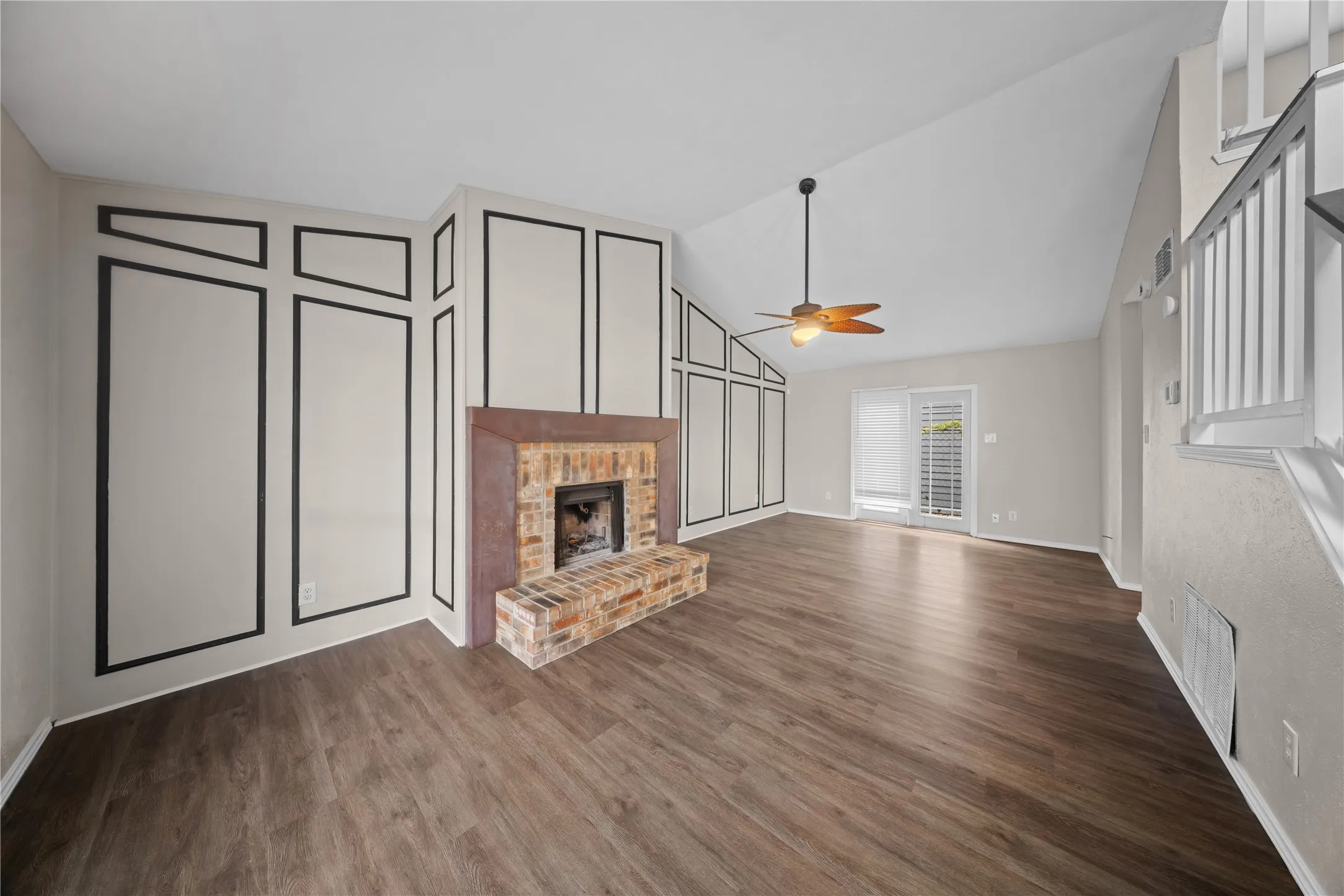 Single Family Residence For Sale in Dallas County , 11136 Mccree Road, Dallas, Texas 75238, 2 Bedroom, 2 Bathroom, 1 Garage spaces, 1,224 Sqft, built in 1985, mls#21329721, Real Estate Agent in Dallas, Homes For Sale in Dallas county, Homes For Sale in Dallas, Realtor in Dallas Texas, Real Estate Brokerage Independent Realty Texas, Luminita Cordes Realtor