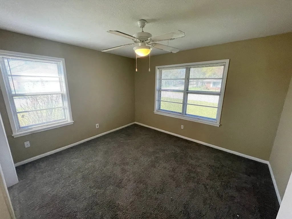 Single Family Residence For Rent in Tarrant County , 1227 Park Center Street, Benbrook, Texas 76126, 3 Bedroom, 2 Bathroom, 2 Garage spaces, 1,574 Sqft, built in 1958, mls#21331426, Real Estate Agent in Benbrook, Homes For Rent in Tarrant county, Homes For Rent in Benbrook, Realtor in Benbrook Texas, Real Estate Brokerage Independent Realty Texas, Luminita Cordes Realtor