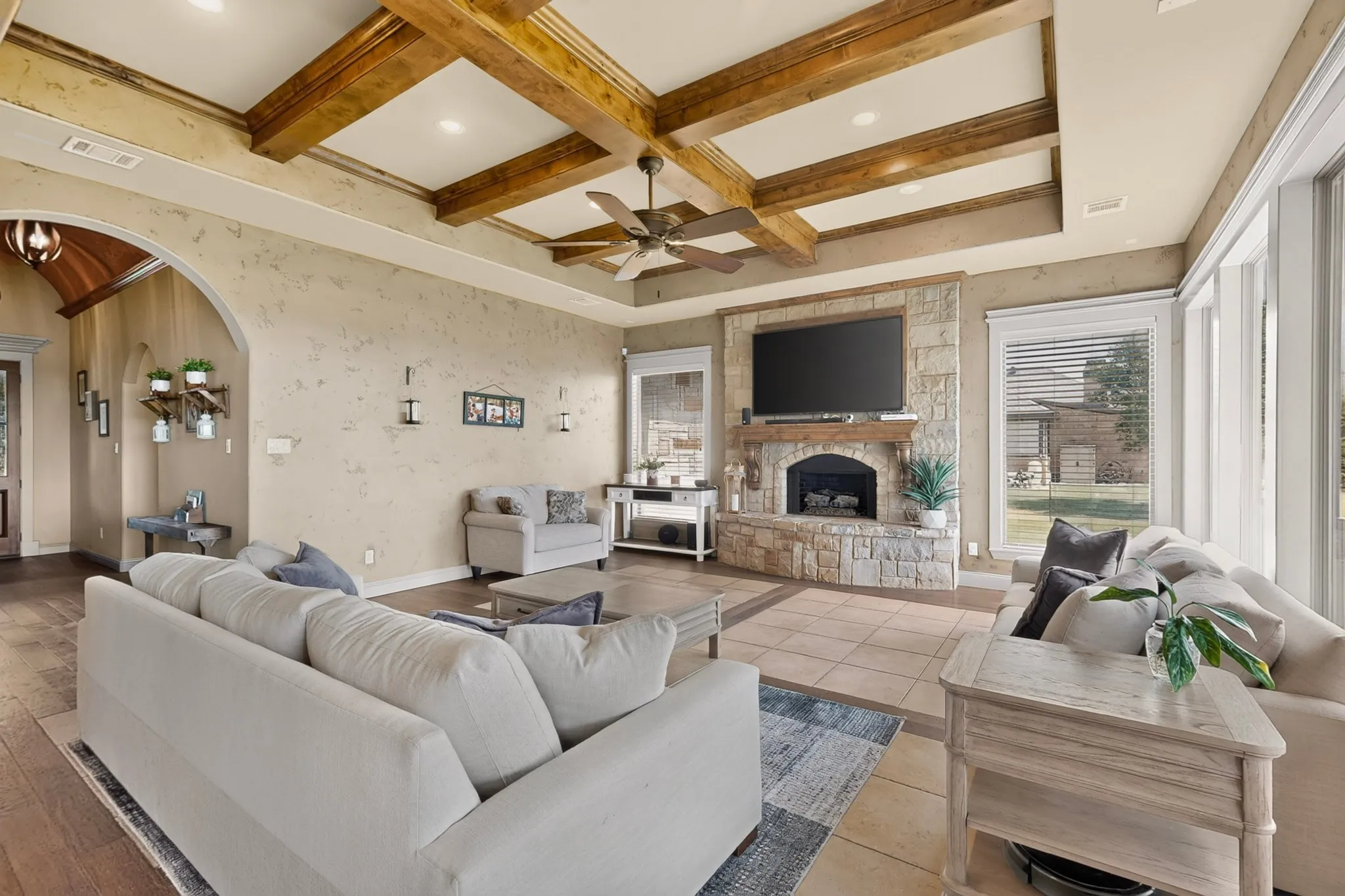 Single Family Residence For Sale in Johnson County , 10509 County Road 1001, Godley, Texas 76044, 3 Bedroom, 3 Bathroom, 4 Garage spaces, 2,951 Sqft, built in 2014, mls#21328535, Real Estate Agent in Godley, Homes For Sale in Johnson county, Homes For Sale in Godley, Realtor in Godley Texas, Real Estate Brokerage Independent Realty Texas, Luminita Cordes Realtor