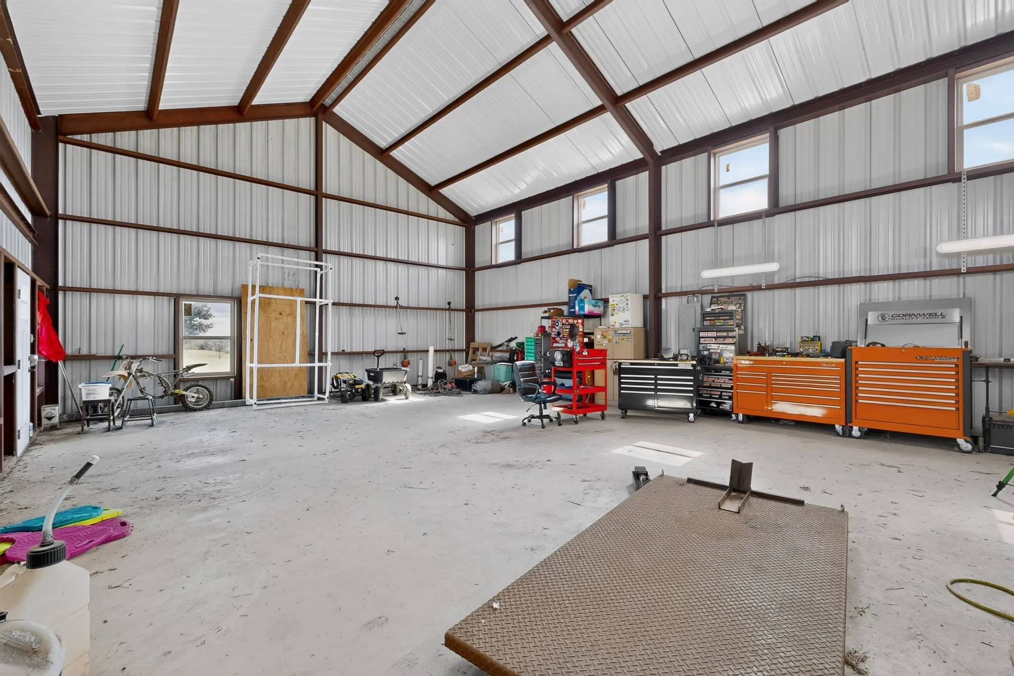 Single Family Residence For Sale in Johnson County , 10509 County Road 1001, Godley, Texas 76044, 3 Bedroom, 3 Bathroom, 4 Garage spaces, 2,951 Sqft, built in 2014, mls#21328535, Real Estate Agent in Godley, Homes For Sale in Johnson county, Homes For Sale in Godley, Realtor in Godley Texas, Real Estate Brokerage Independent Realty Texas, Luminita Cordes Realtor