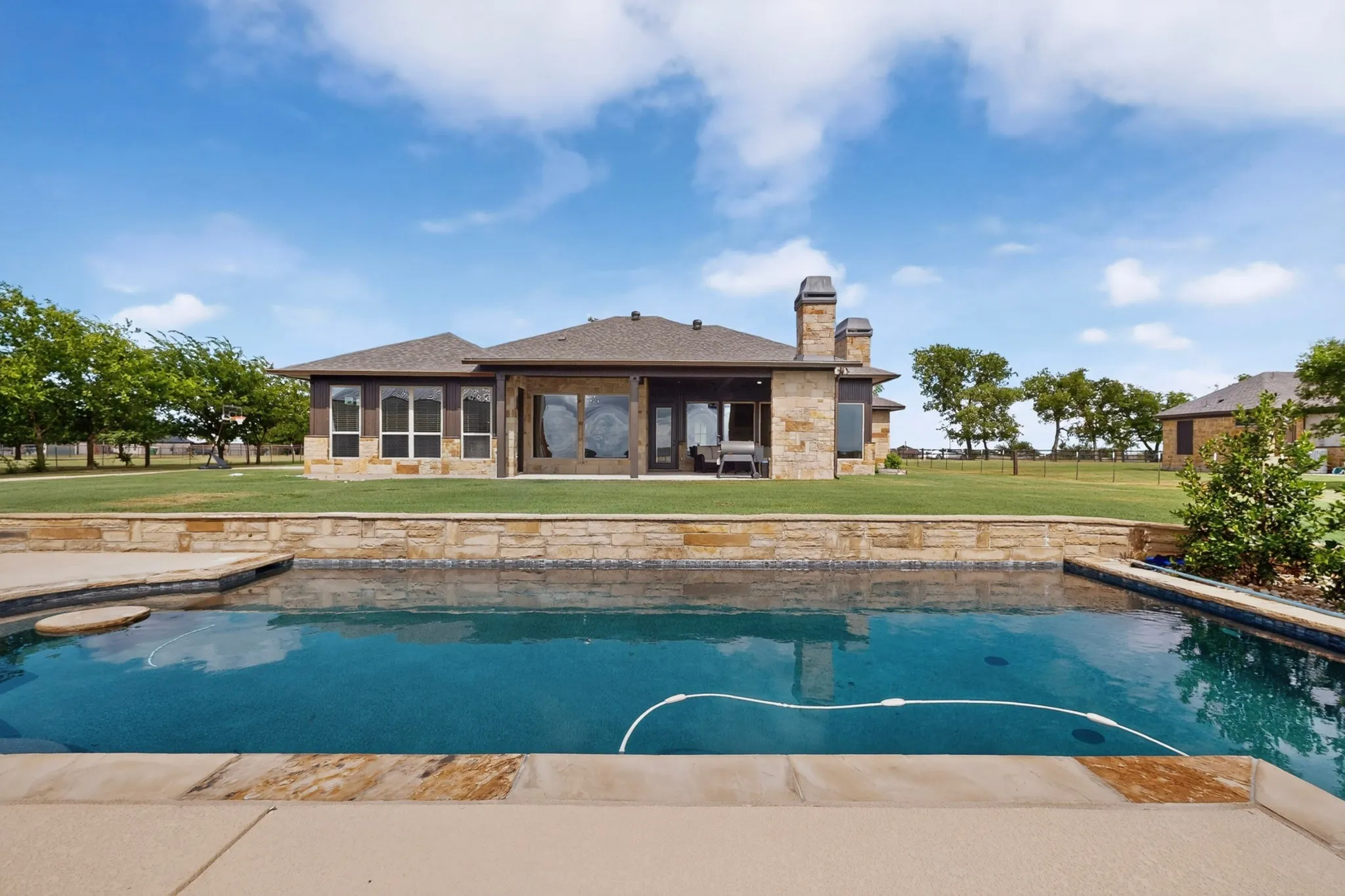 Single Family Residence For Sale in Johnson County , 10509 County Road 1001, Godley, Texas 76044, 3 Bedroom, 3 Bathroom, 4 Garage spaces, 2,951 Sqft, built in 2014, mls#21328535, Real Estate Agent in Godley, Homes For Sale in Johnson county, Homes For Sale in Godley, Realtor in Godley Texas, Real Estate Brokerage Independent Realty Texas, Luminita Cordes Realtor