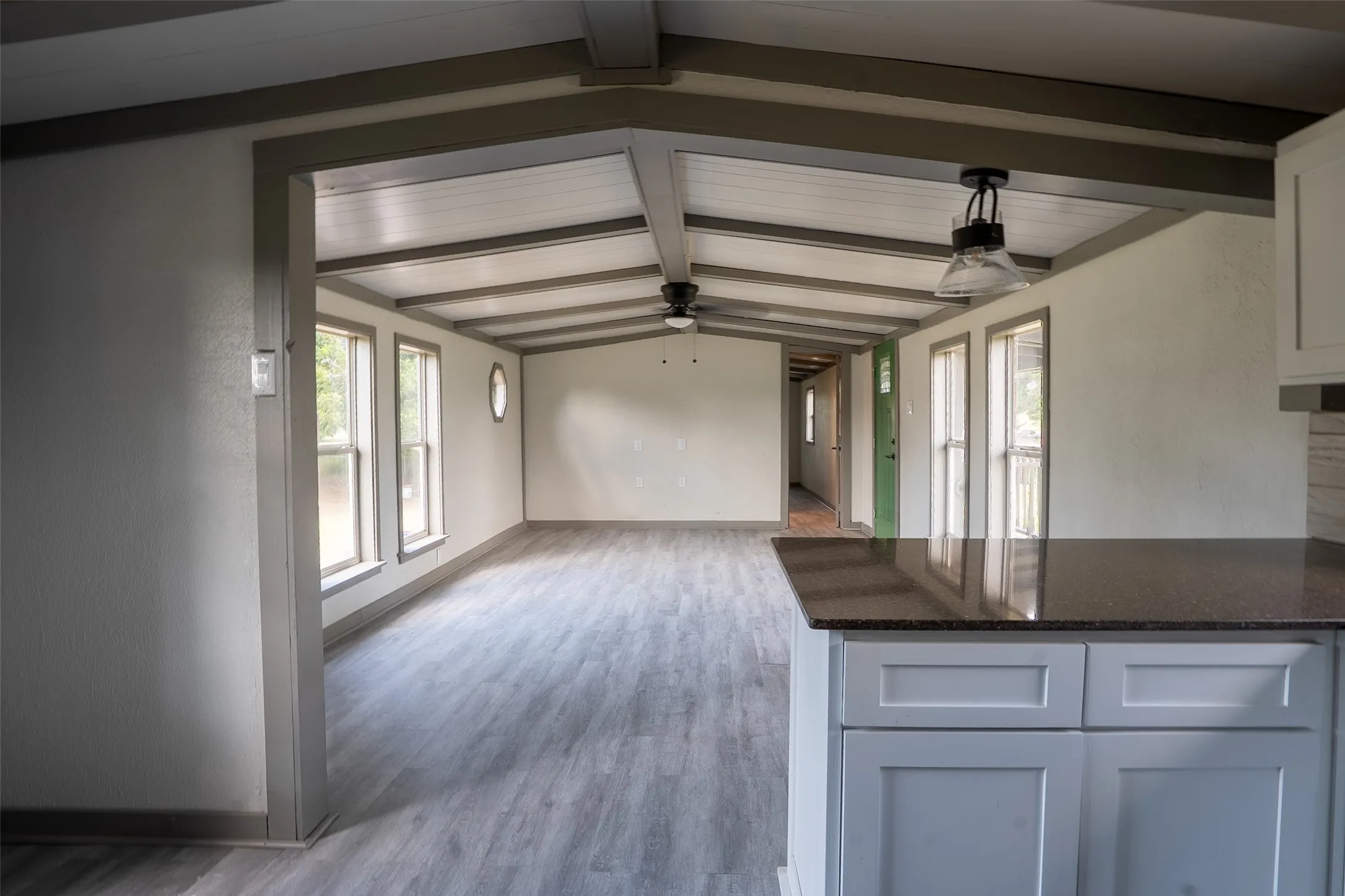 Mobile Home For Sale in Parker County , 7058 Cimmaron Trail, Weatherford, Texas 76087, 2 Bedrooms, 2 Bathrooms, Garage spaces, 1,216 Sqft, built in 1985, Price $189,000, mls#21330418, Real Estate Agent in Weatherford, Homes For Sale in Parker county, Homes For Sale in Weatherford, Realtor in Weatherford Texas, Real Estate Brokerage Independent Realty Texas, Luminita Cordes Realtor