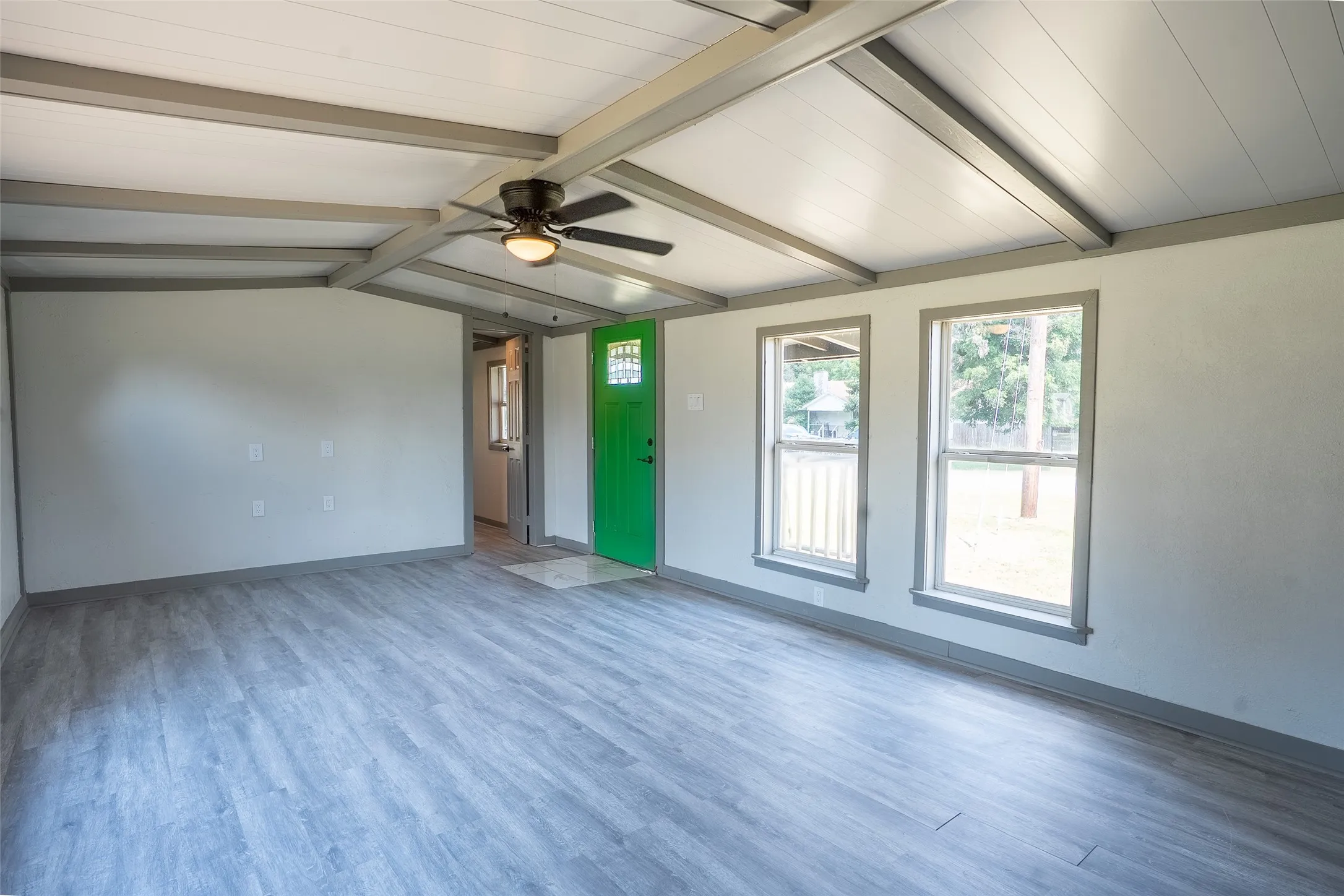 Mobile Home For Sale in Parker County , 7058 Cimmaron Trail, Weatherford, Texas 76087, 2 Bedrooms, 2 Bathrooms, Garage spaces, 1,216 Sqft, built in 1985, Price $189,000, mls#21330418, Real Estate Agent in Weatherford, Homes For Sale in Parker county, Homes For Sale in Weatherford, Realtor in Weatherford Texas, Real Estate Brokerage Independent Realty Texas, Luminita Cordes Realtor