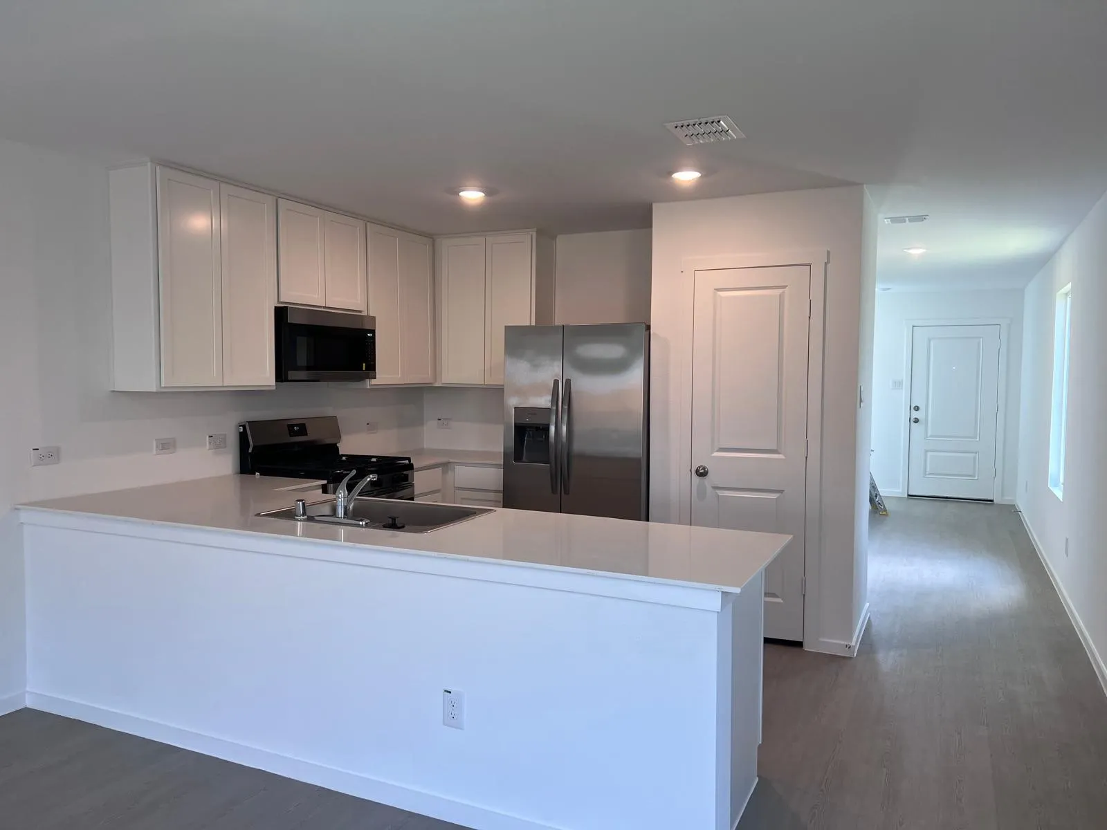 Single Family Residence For Rent in Grayson County , 3922 Ontario Way, Sherman, Texas 75090, 4 Bedroom, 2 Bathroom, 2 Garage spaces, 1,600 Sqft, built in 2026, mls#21328319, Real Estate Agent in Sherman, Homes For Rent in Grayson county, Homes For Rent in Sherman, Realtor in Sherman Texas, Real Estate Brokerage Independent Realty Texas, Luminita Cordes Realtor