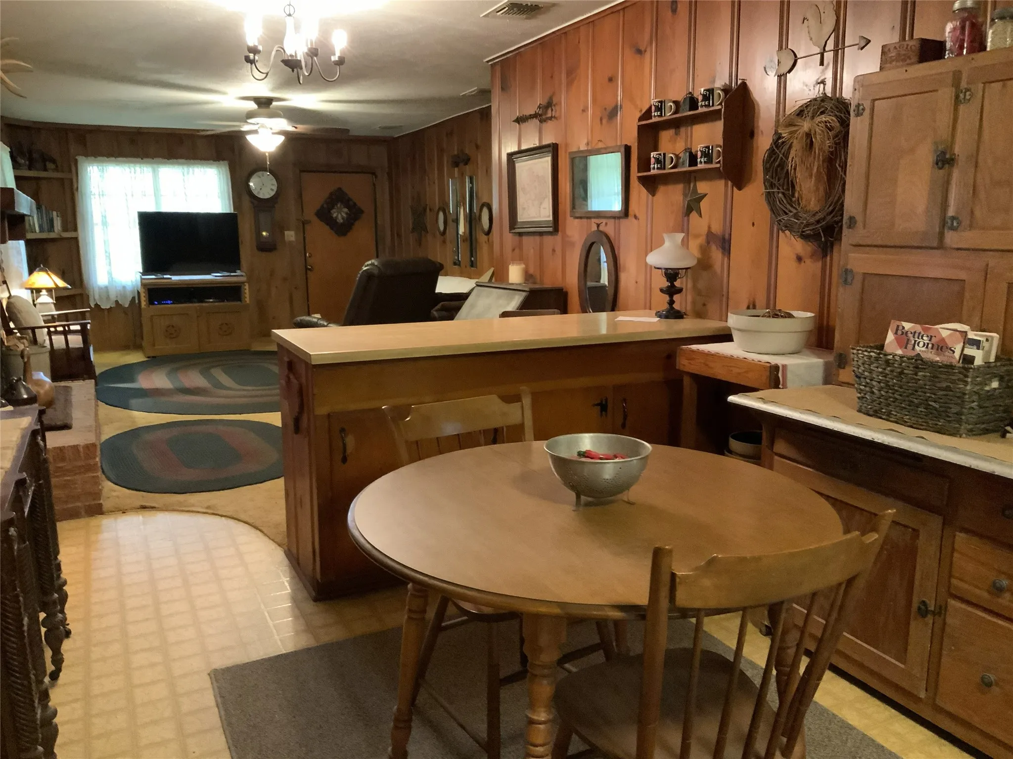 kitchen/living
