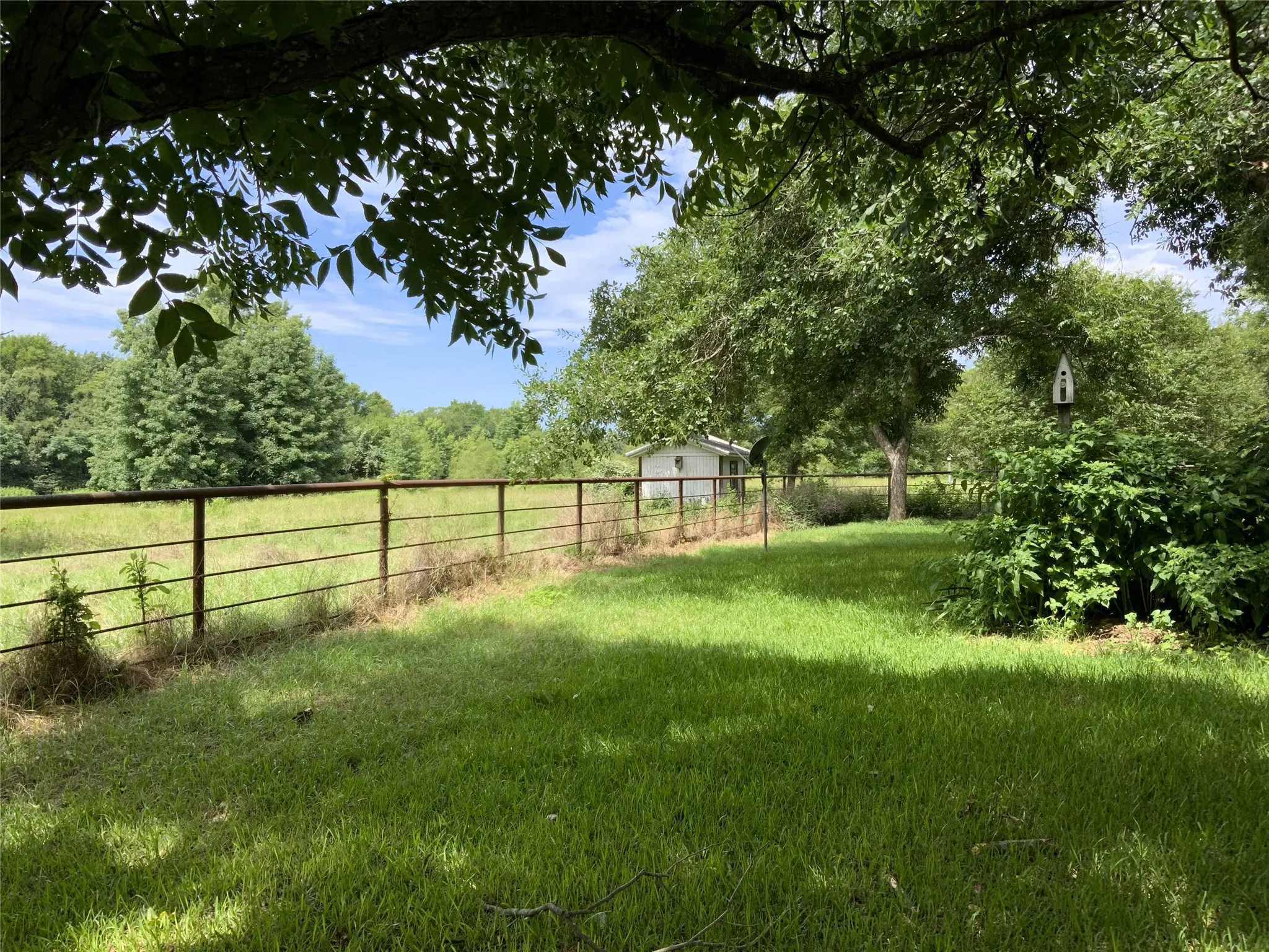 side yard/side land/well house